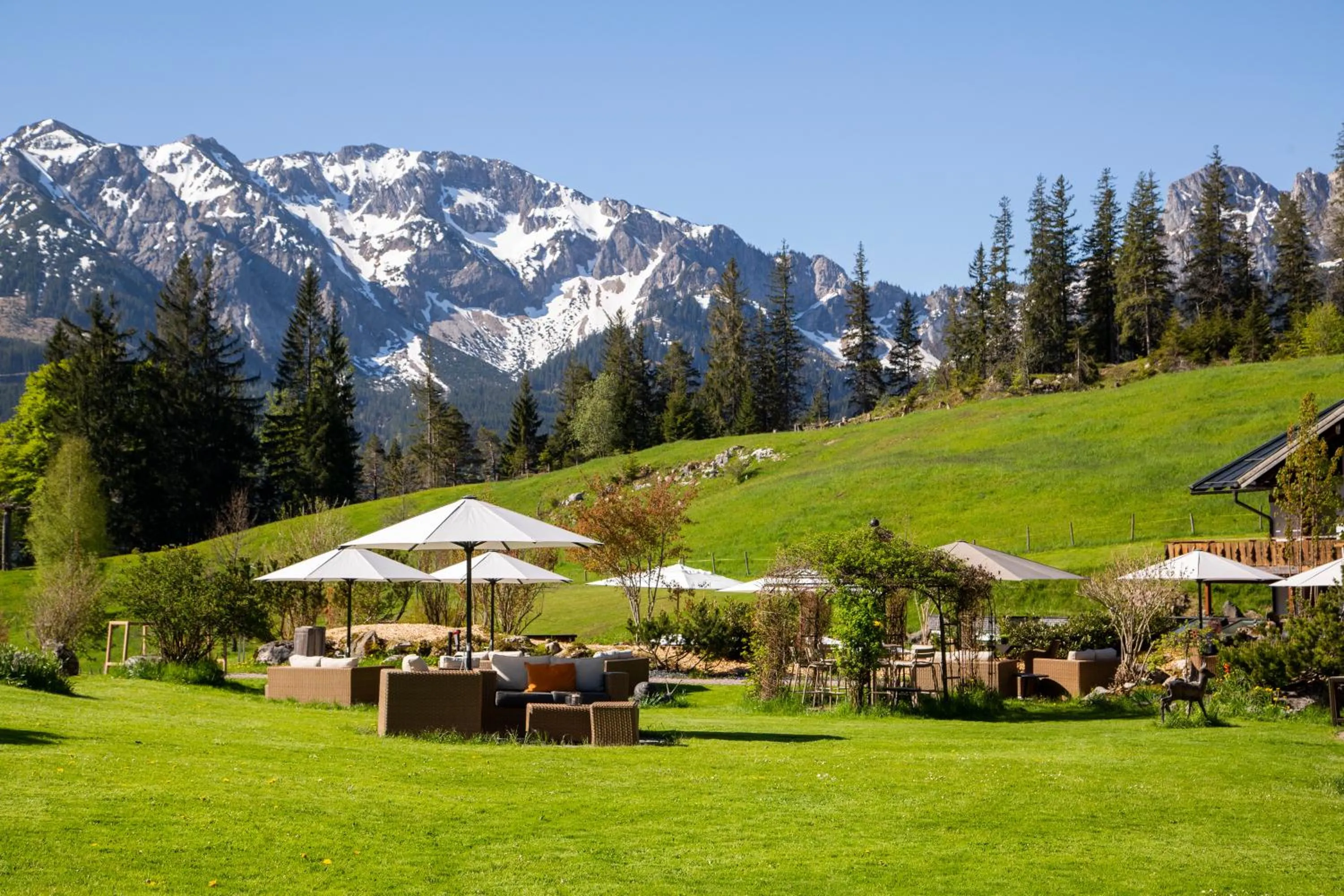 Garden in Berghotel Schlossanger Alp