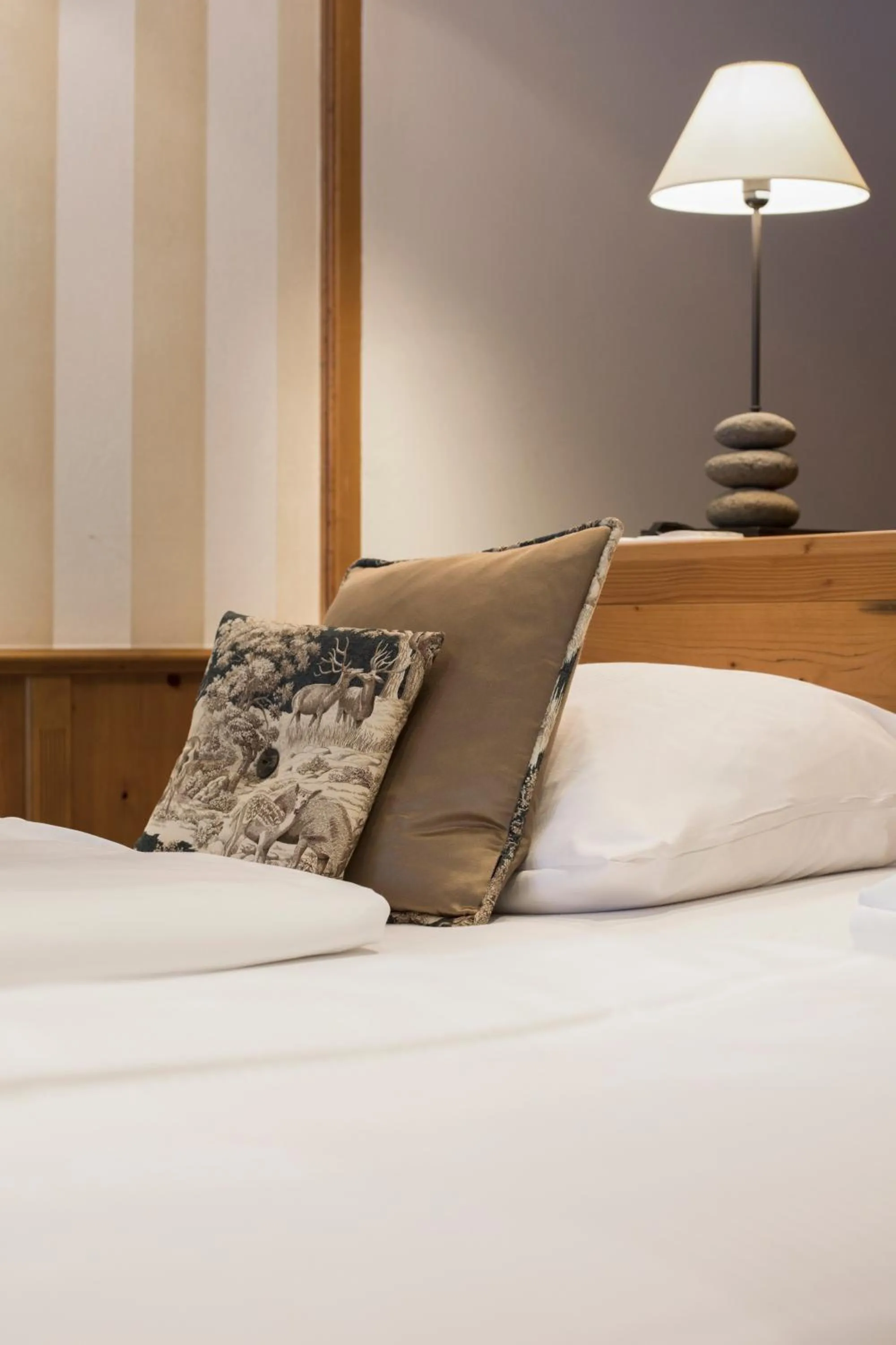 Bed in Berghotel Schlossanger Alp