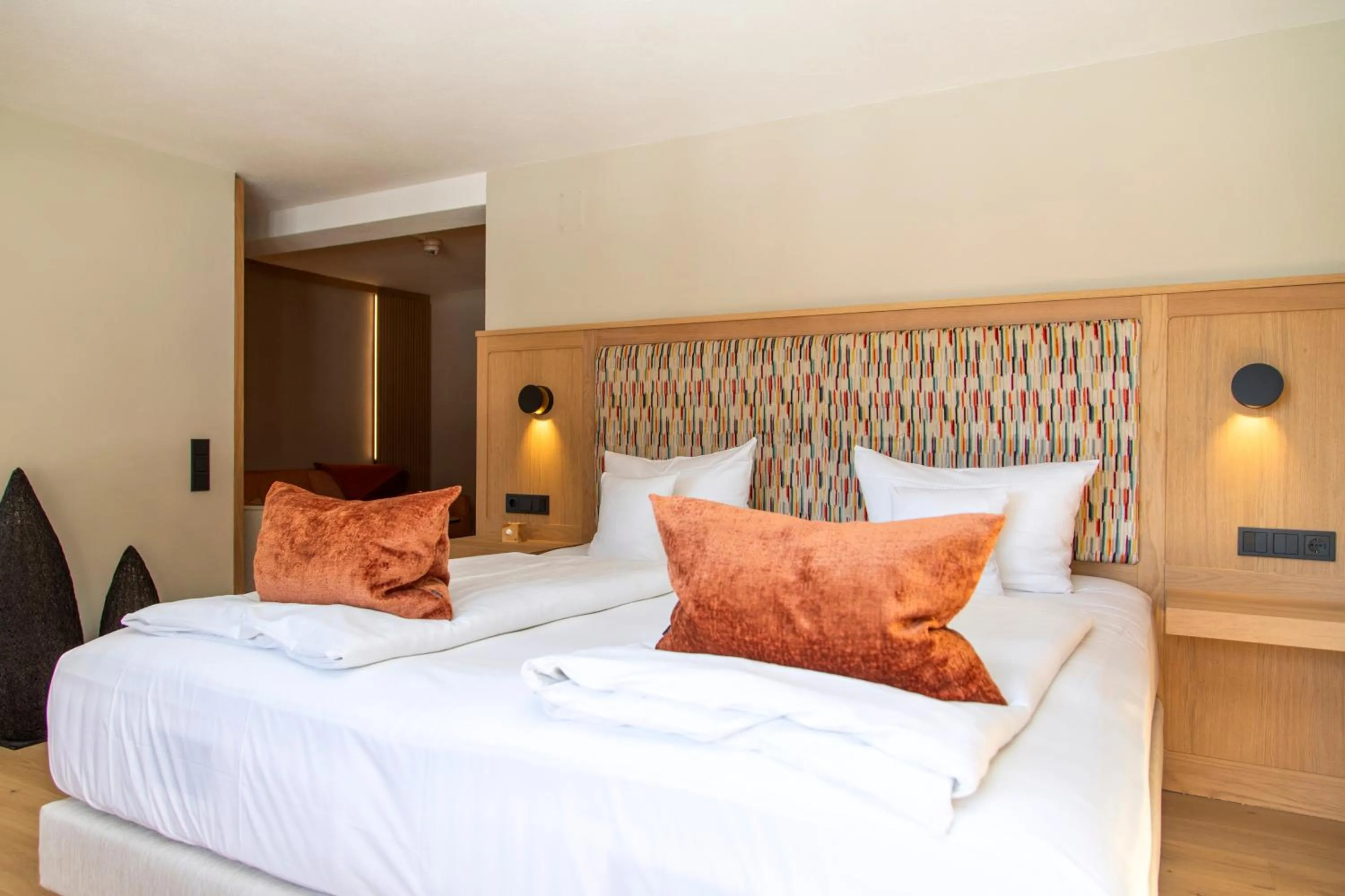 Bedroom, Bed in Berghotel Schlossanger Alp