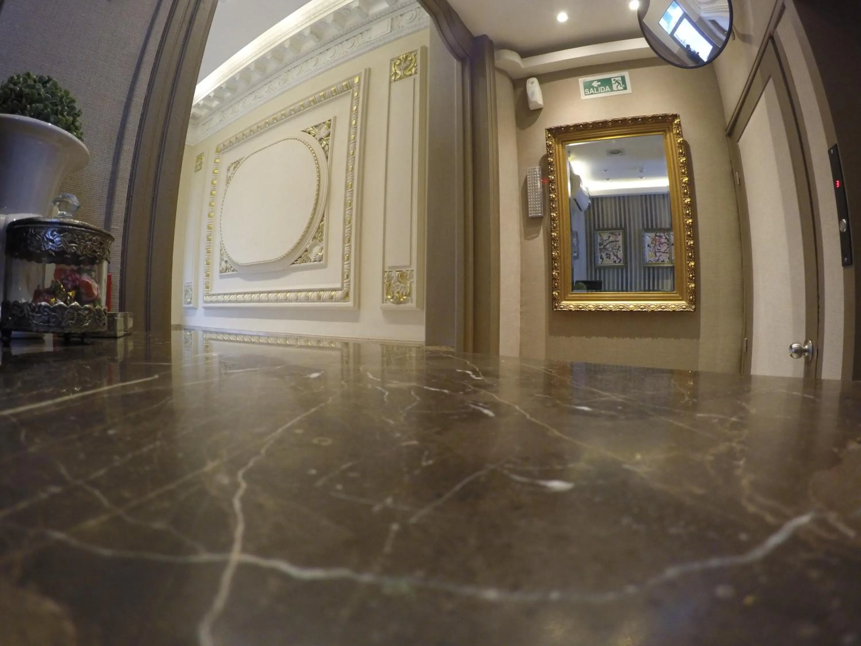 Lobby or reception in New Arapey Hotel