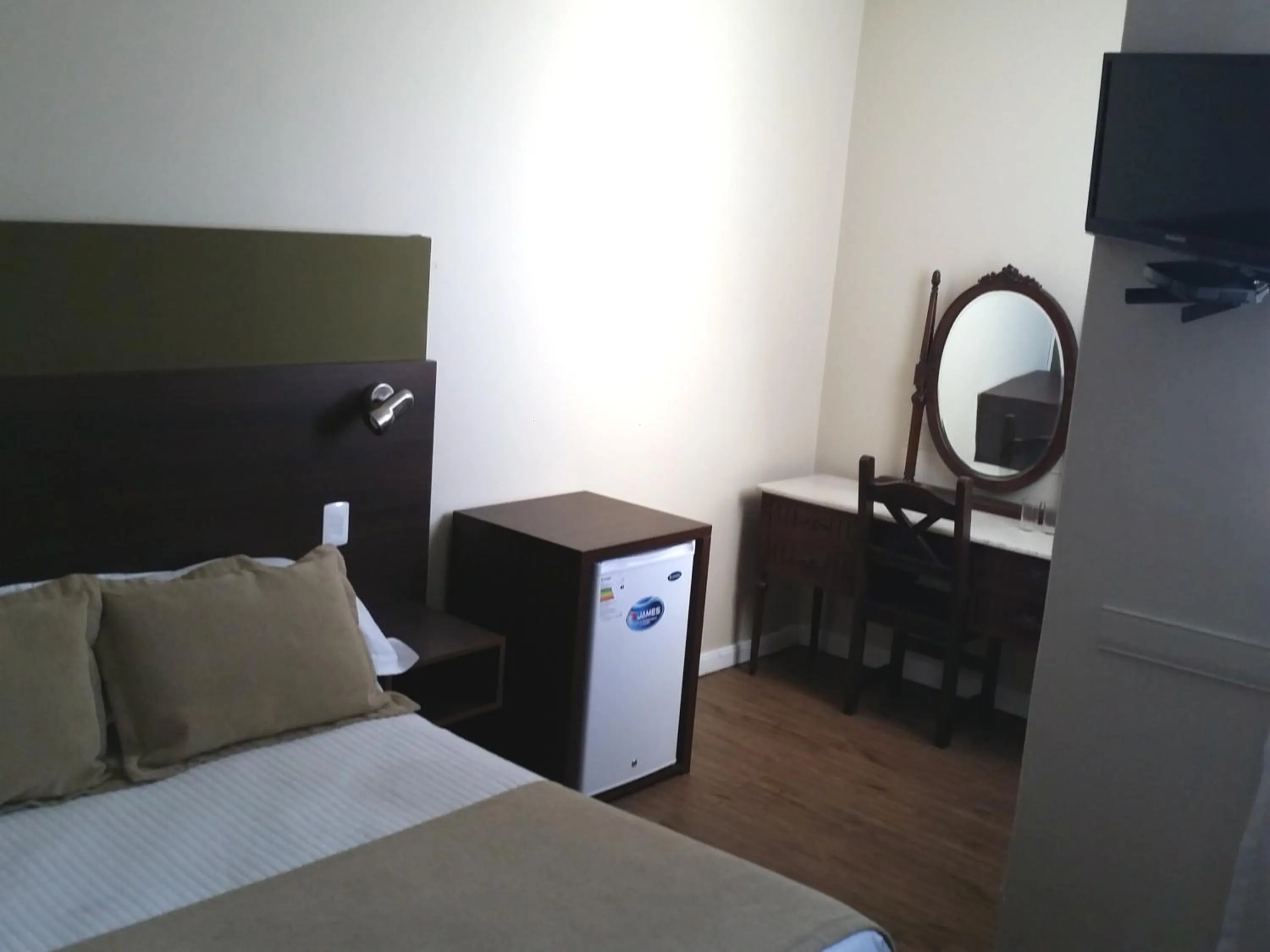 Photo of the whole room, Bed in New Arapey Hotel