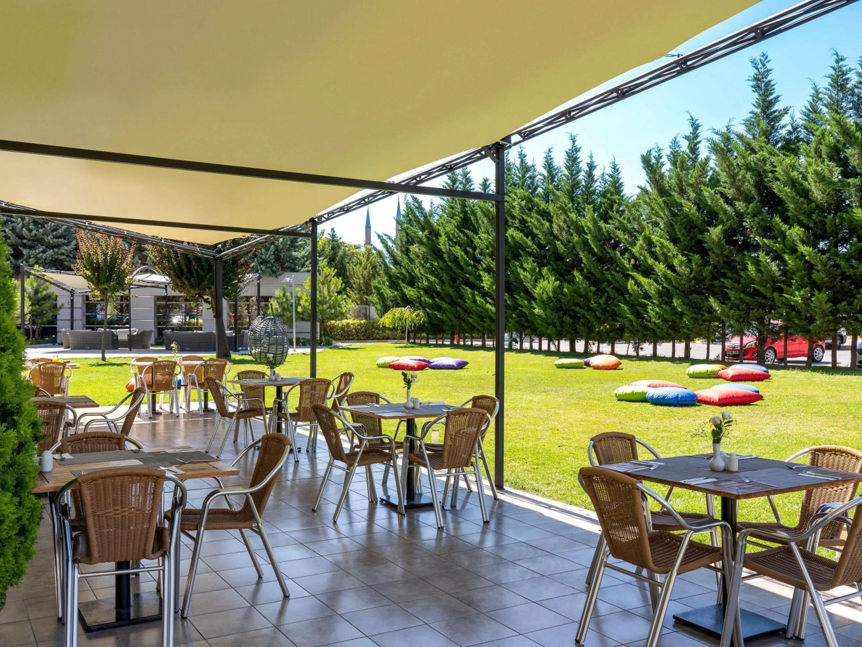 Restaurant/places to eat in Ibis Kayseri