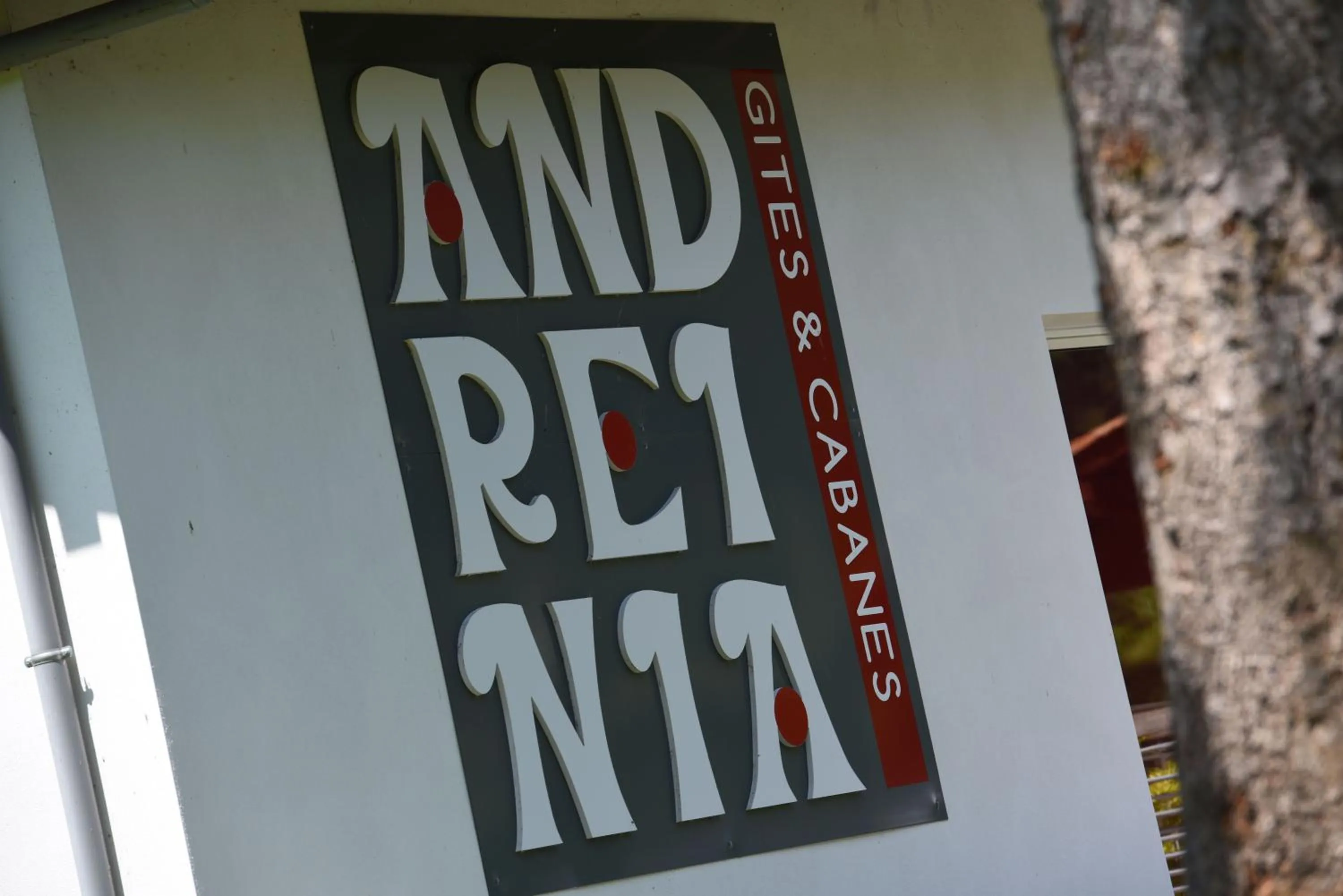 Logis Hôtel Andreinia & Cabanes