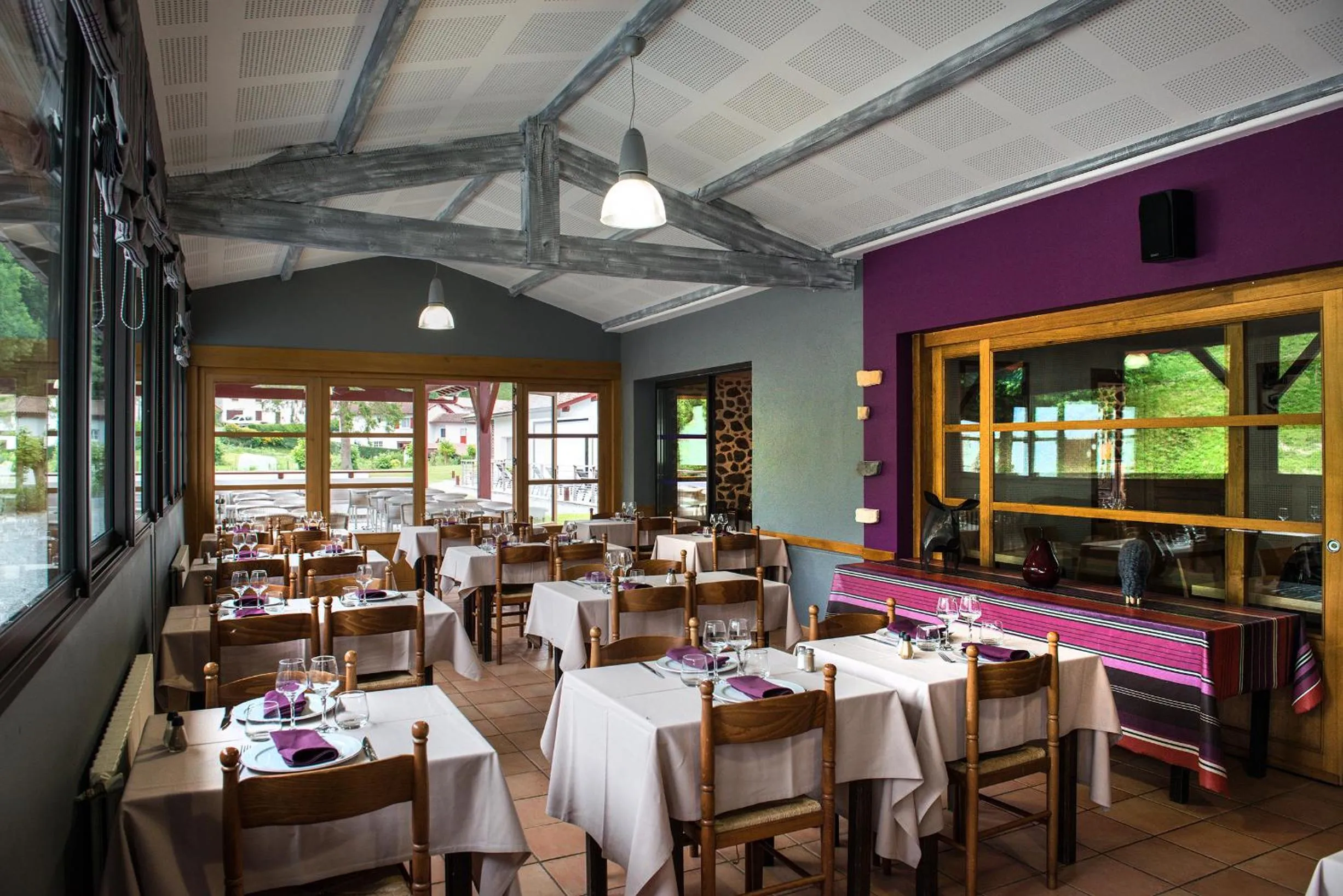 Restaurant/places to eat in Logis Hôtel Andreinia & Cabanes