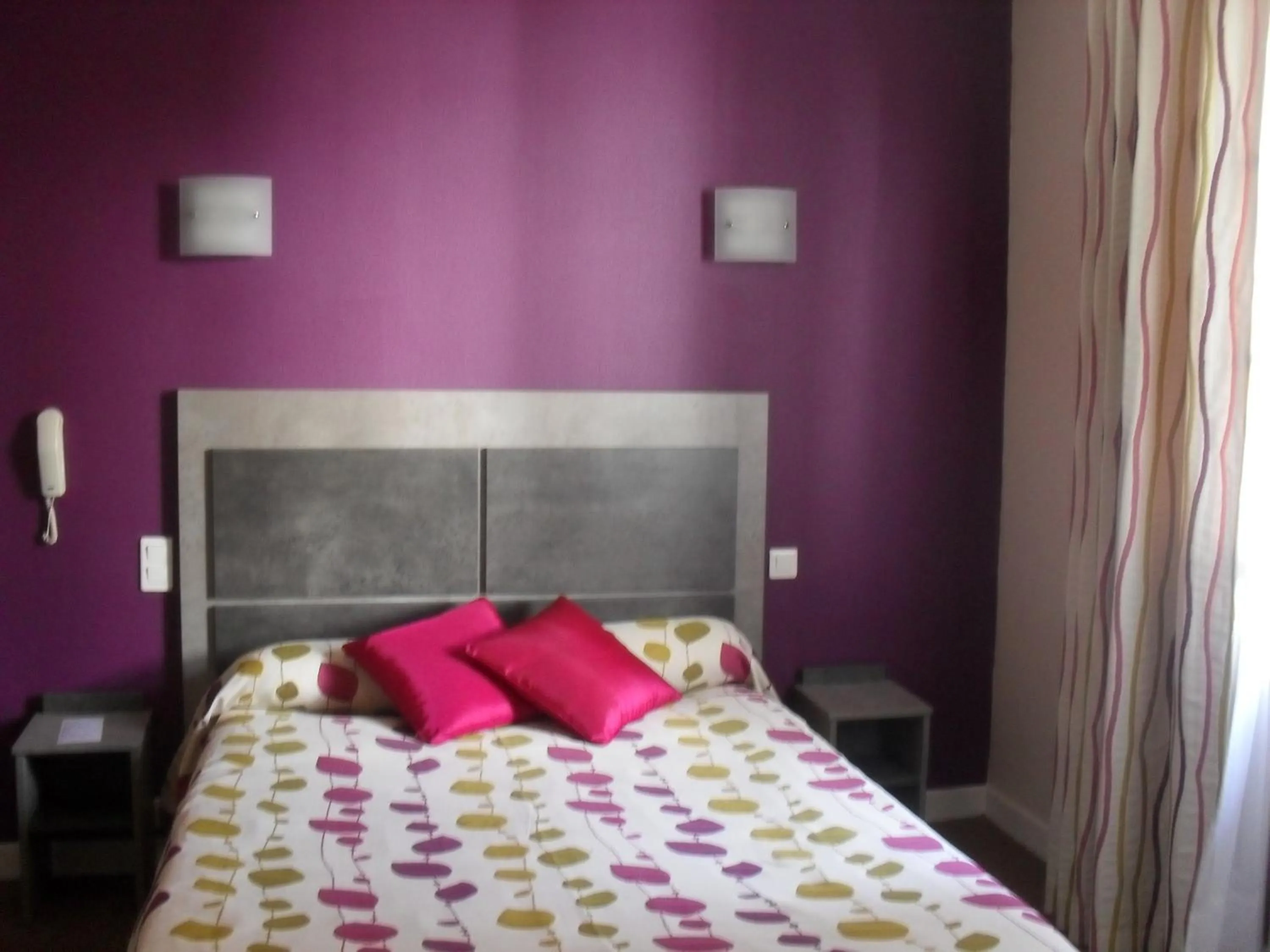 Bedroom, Bed in Logis Hôtel Andreinia & Cabanes