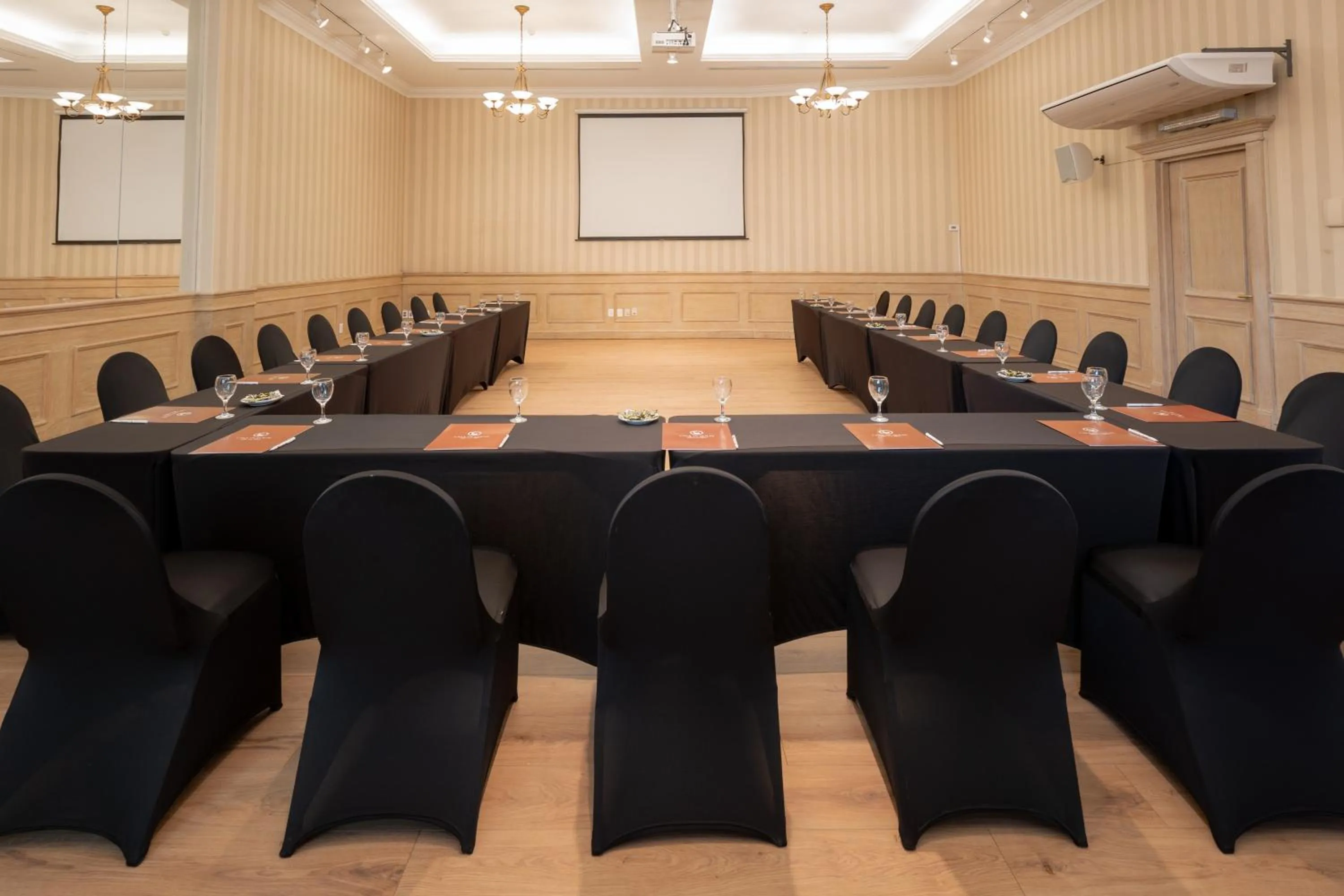 Meeting/conference room in Cala di Volpe Boutique Hotel