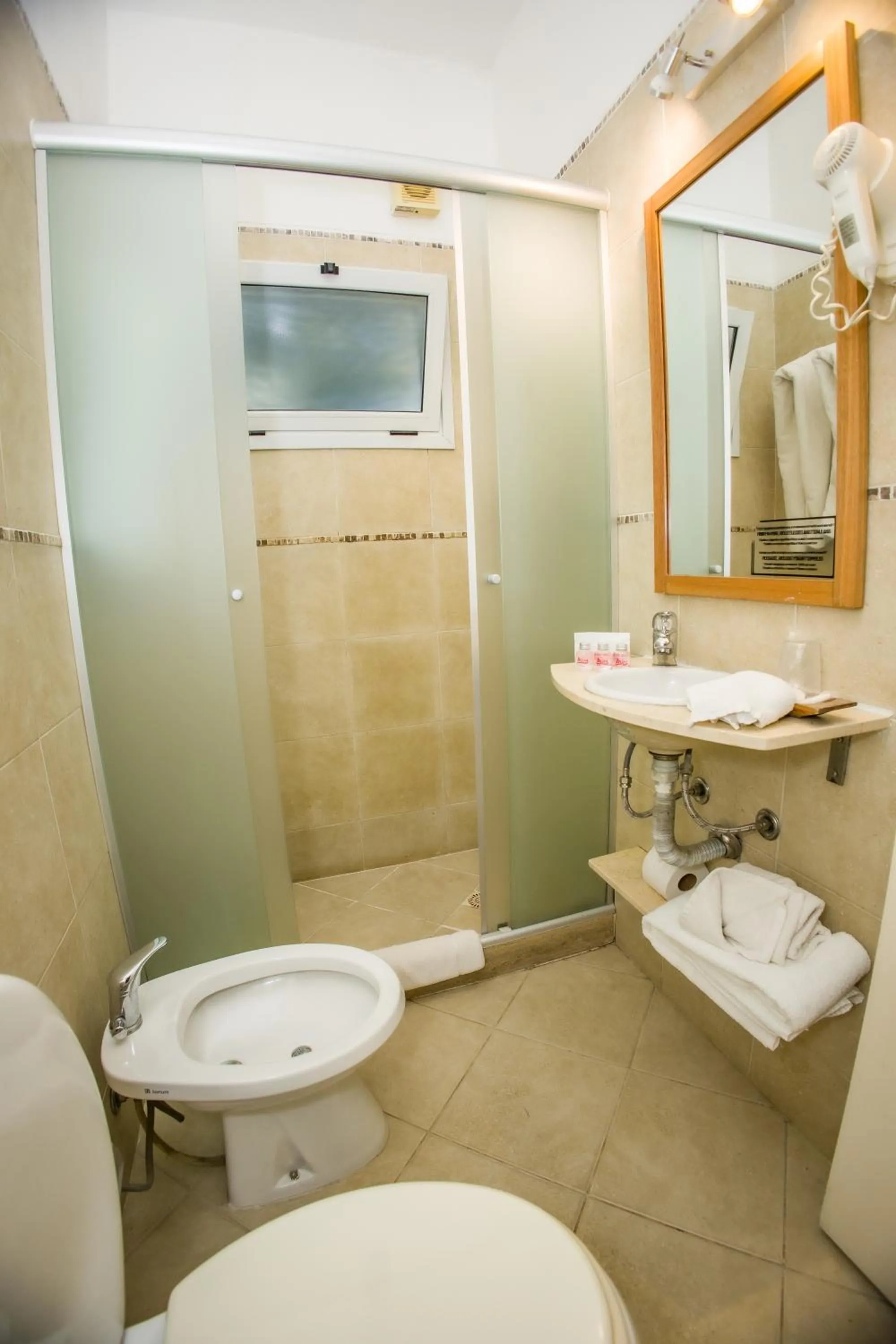 Bathroom in Joan Miró Hotel