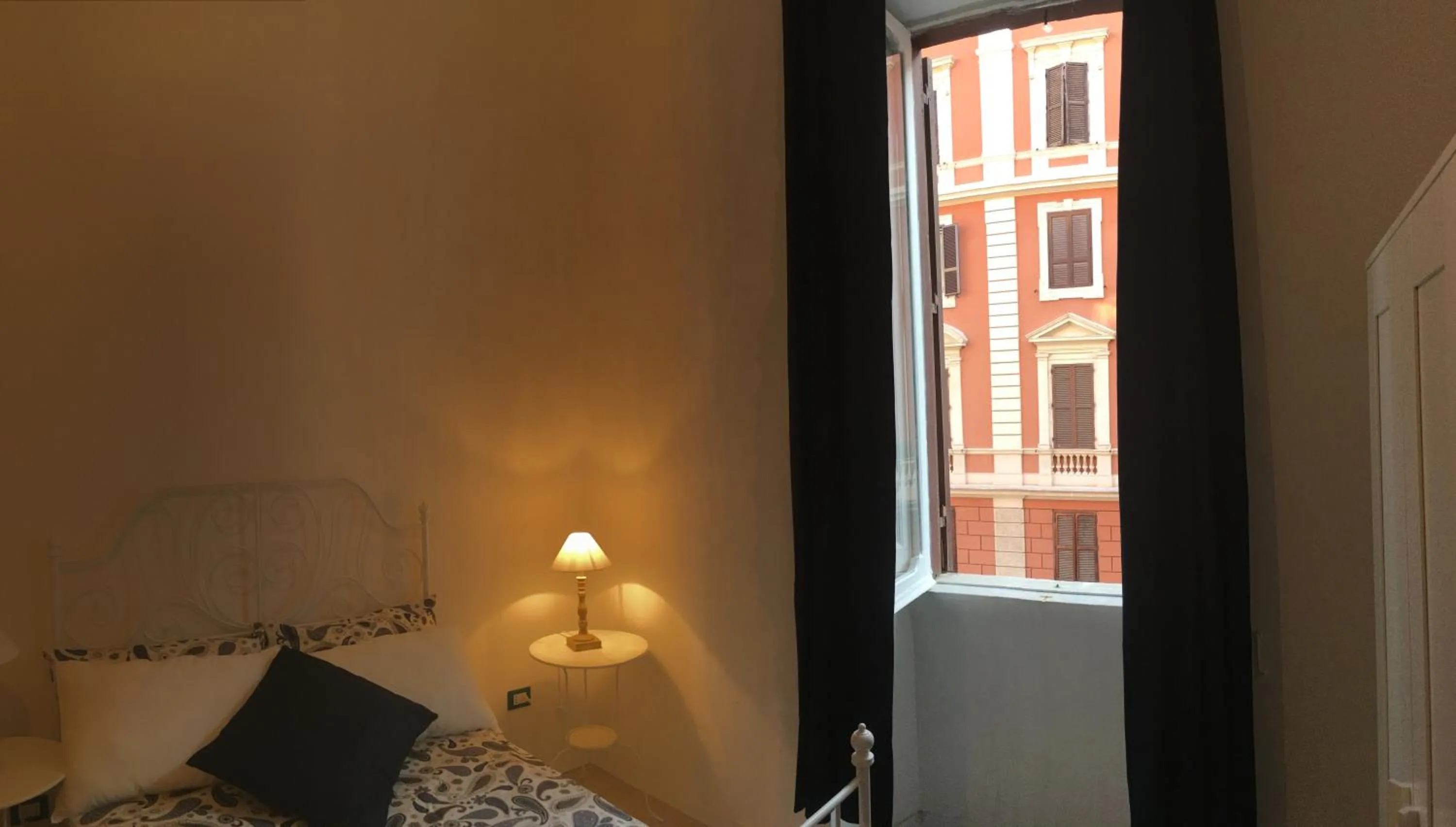 View (from property/room), Bed in MiRhome Guest House
