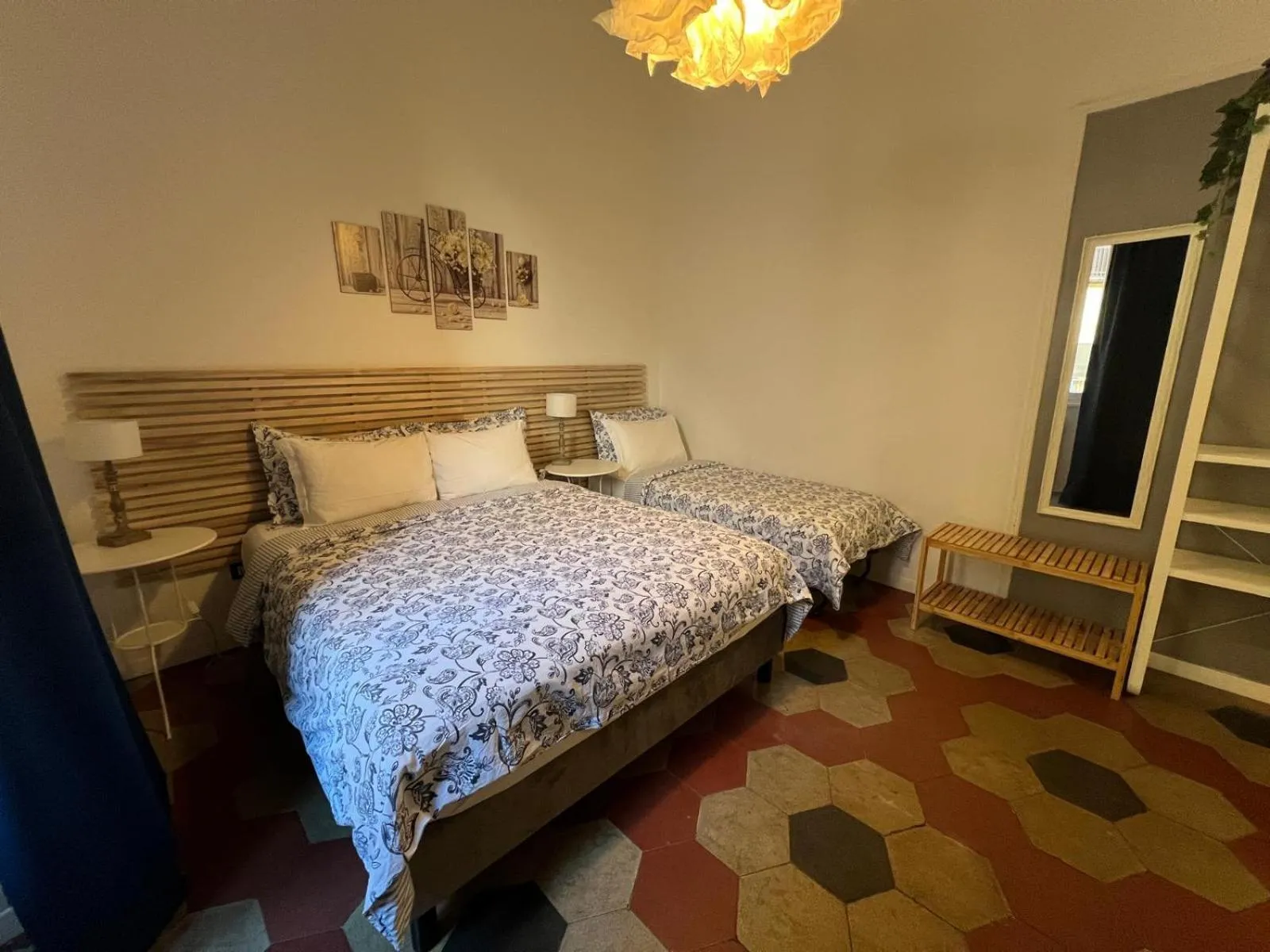 Bedroom, Bed in MiRhome Guest House