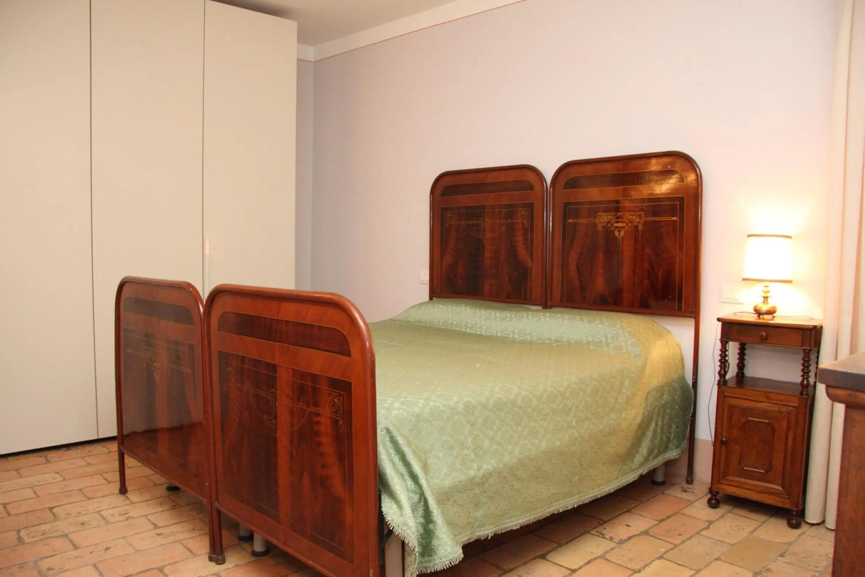 Double Room with Shared Bathroom - single occupancy in Villa del Cardinale Double Room with Shared Bathroom - single occupancy in Villa del Cardinale