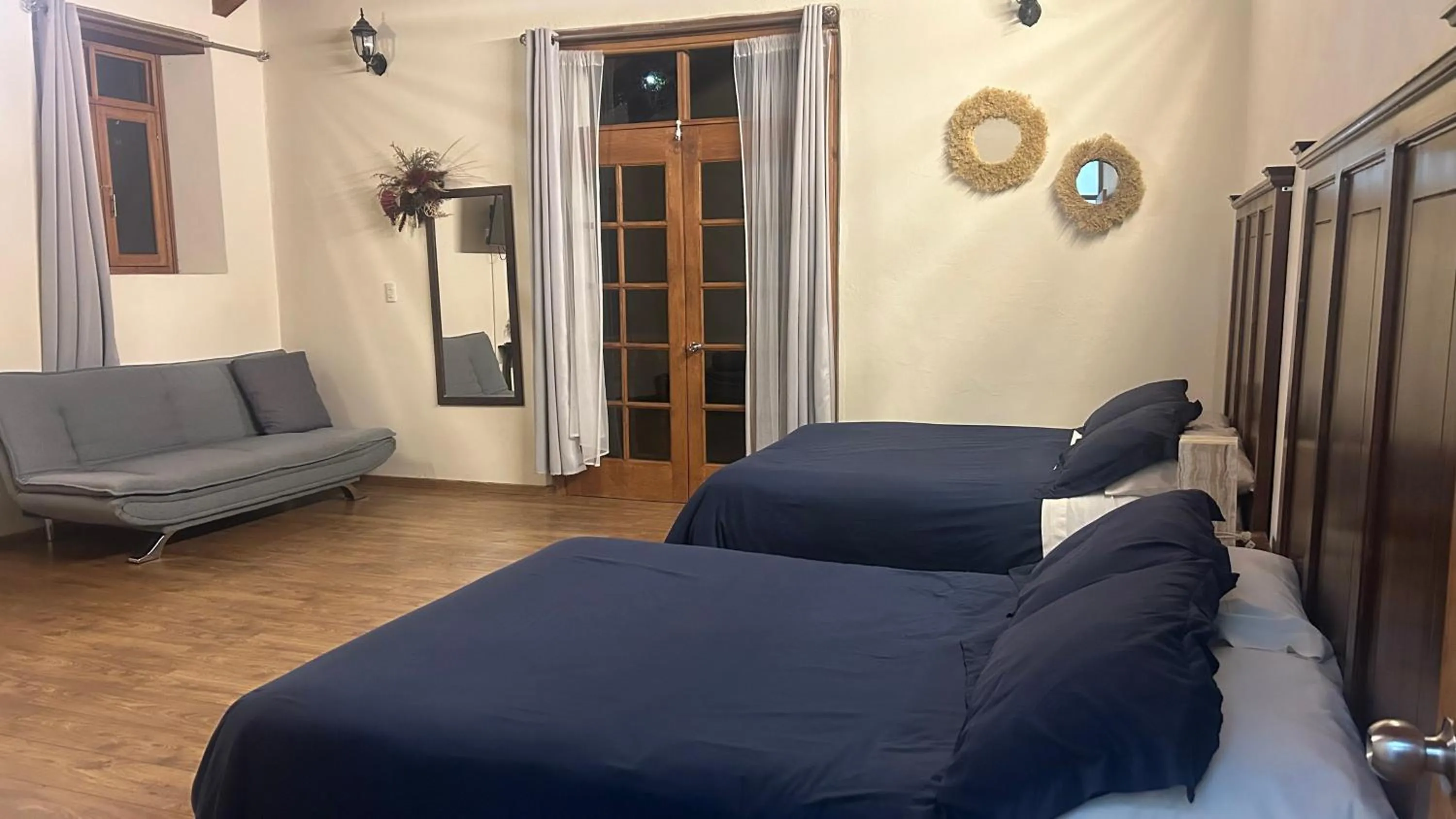 Bed in CORTIJO LA CASONA & Bungalow al Pie de la Montaña