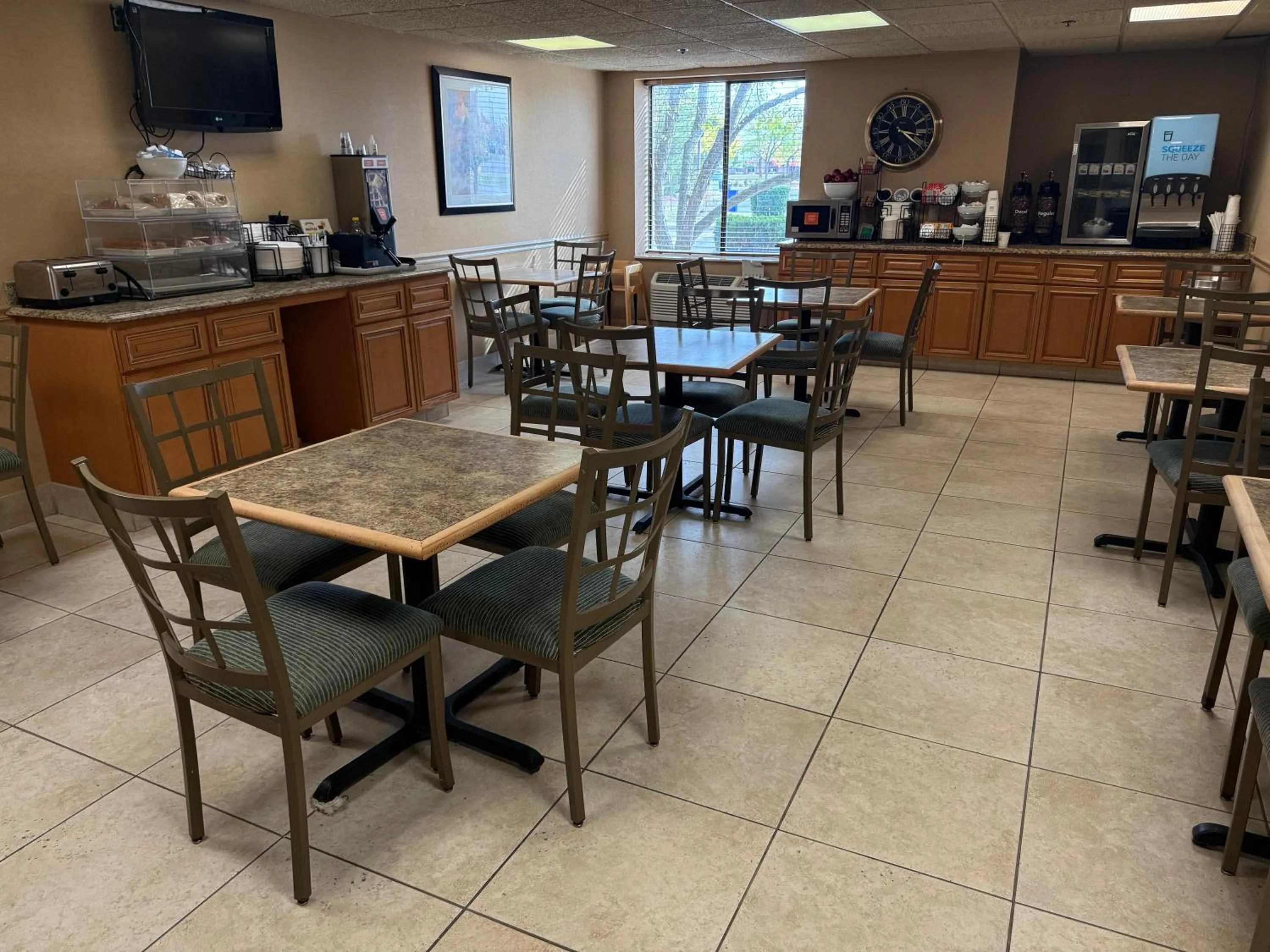 Breakfast in Wingate by Wyndham Livonia