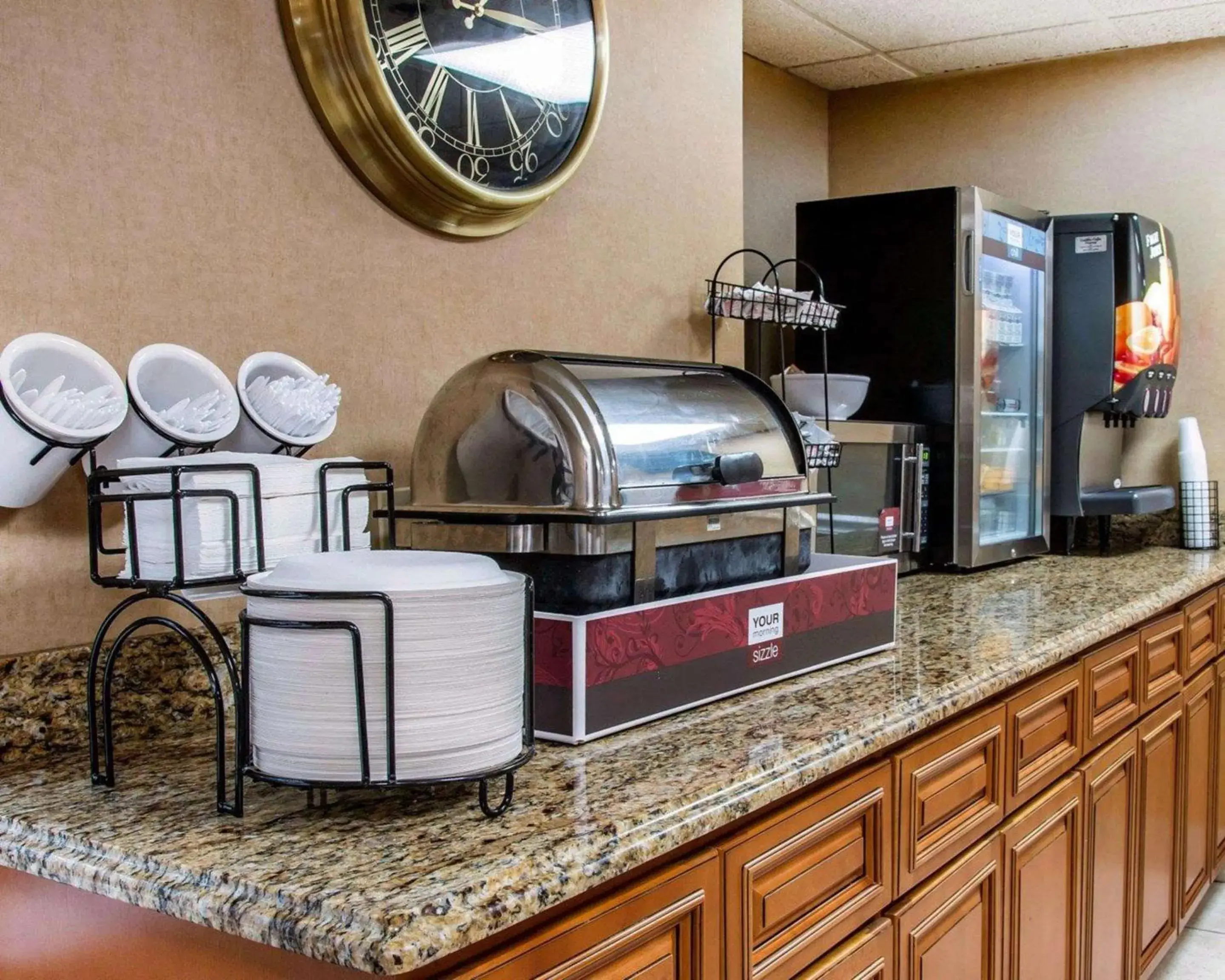 Restaurant/places to eat in Comfort Inn of Livonia