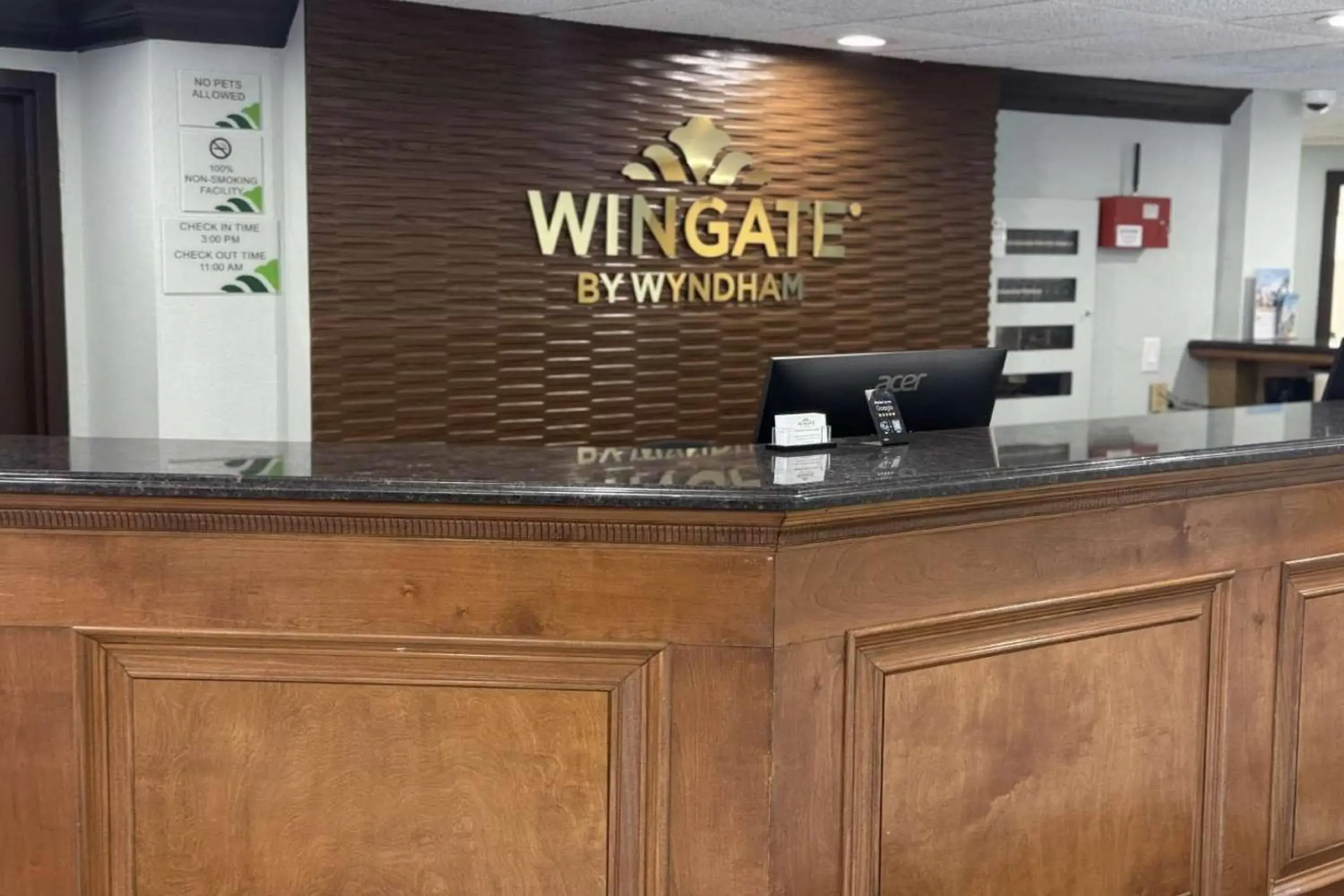 Lobby or reception in Wingate by Wyndham Livonia Lobby or reception in Wingate by Wyndham Livonia