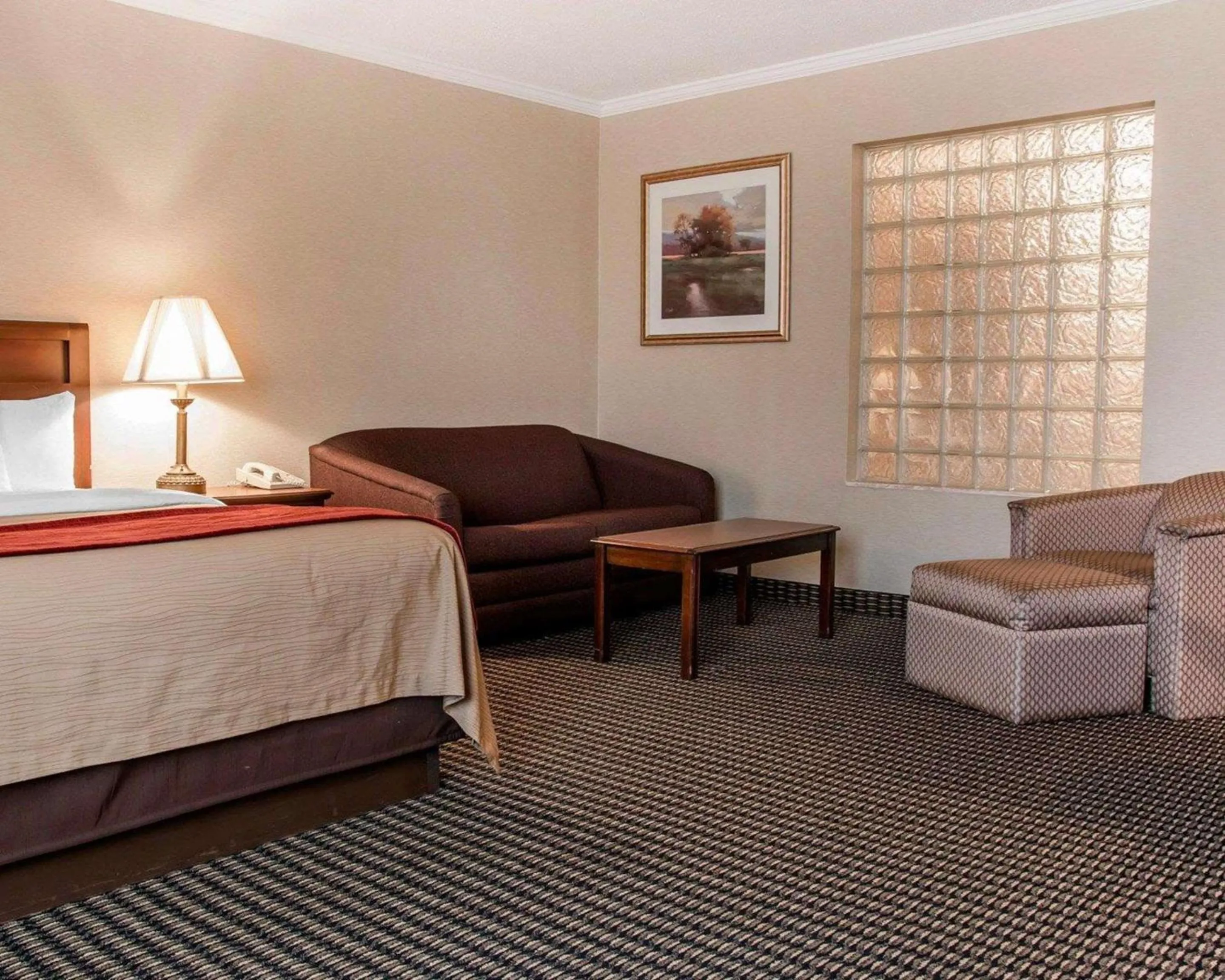 Photo of the whole room, Bed in Comfort Inn