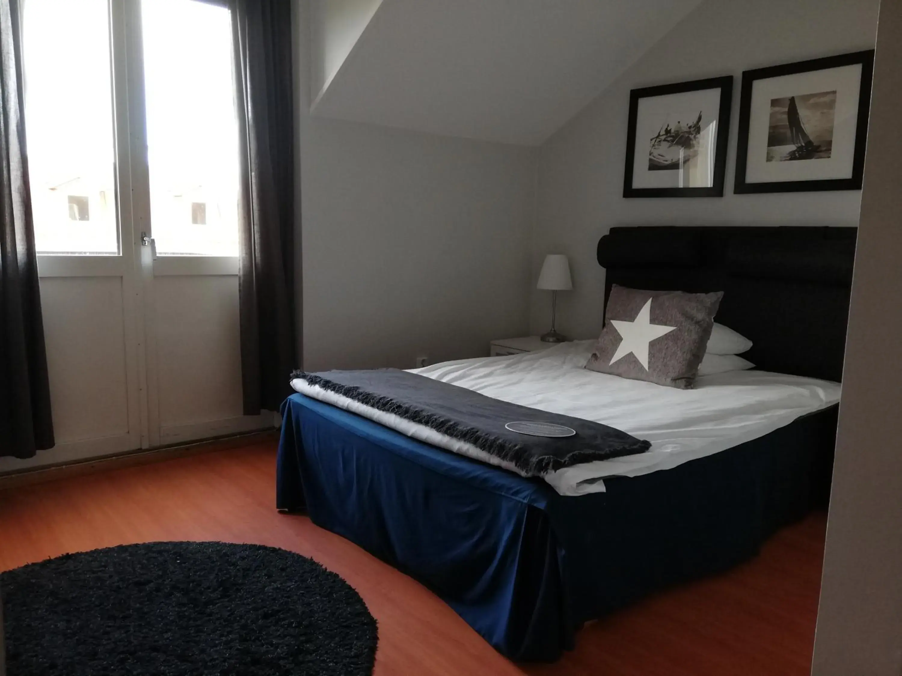 Single Room in Strand Hotell Single Room in Strand Hotell