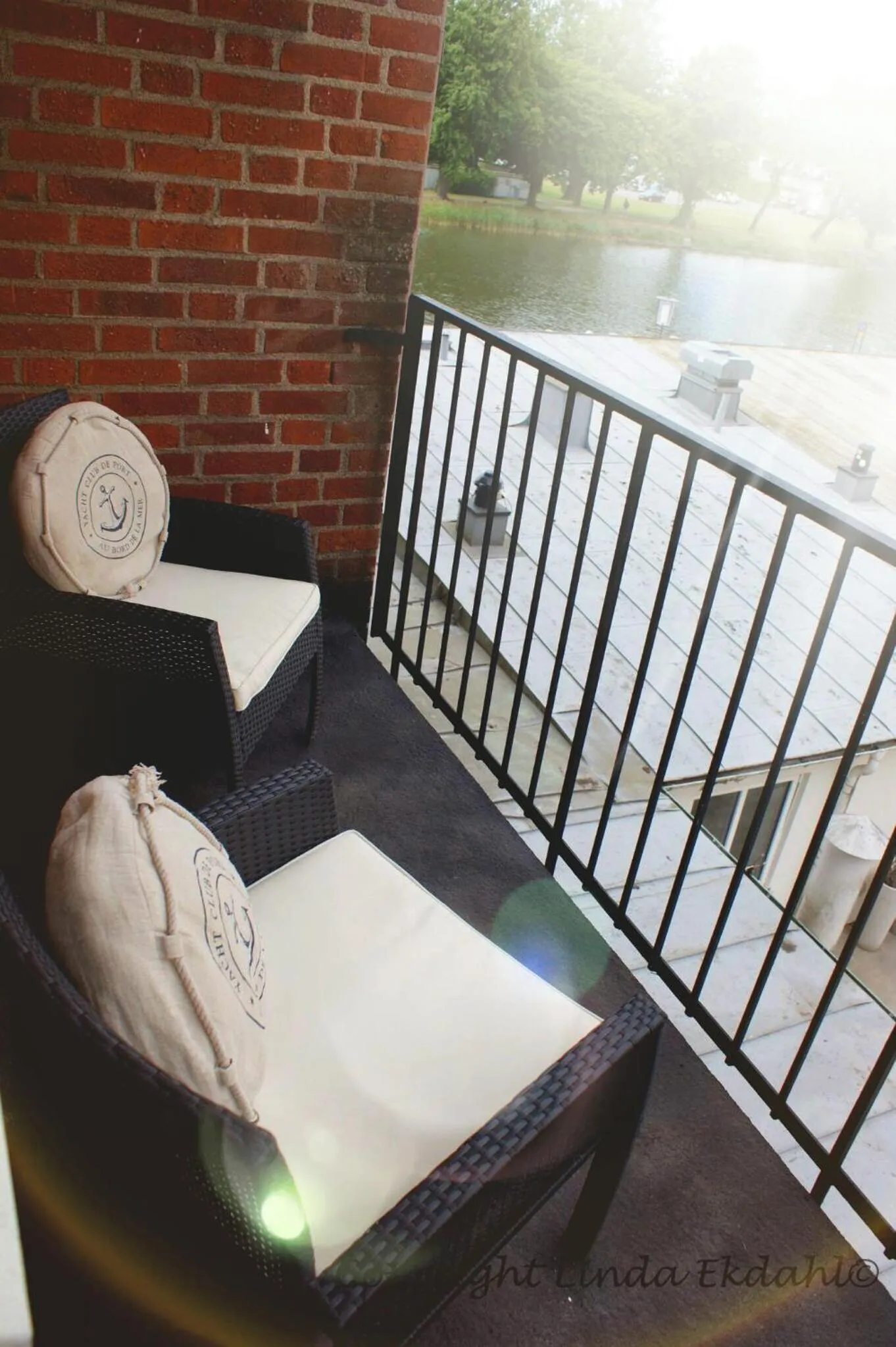 Balcony/Terrace, Bed in Strand Hotell