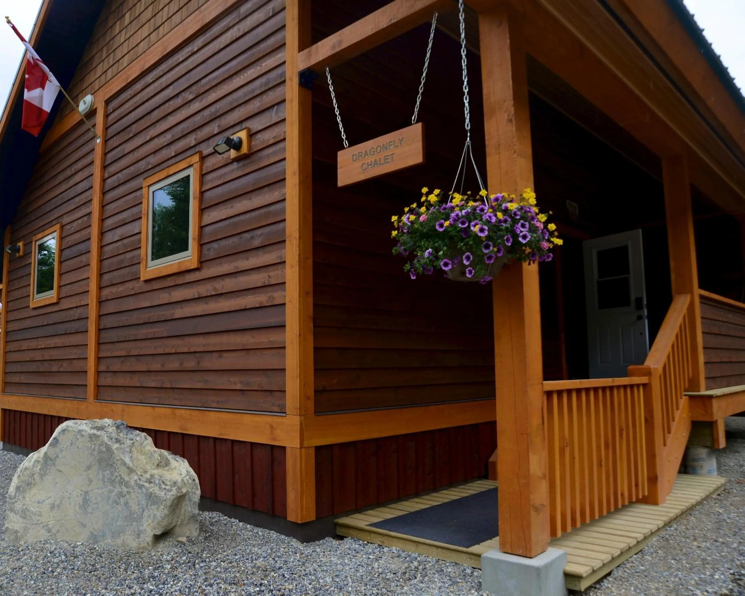 Facade/entrance in Cedar House Restaurant & Chalets