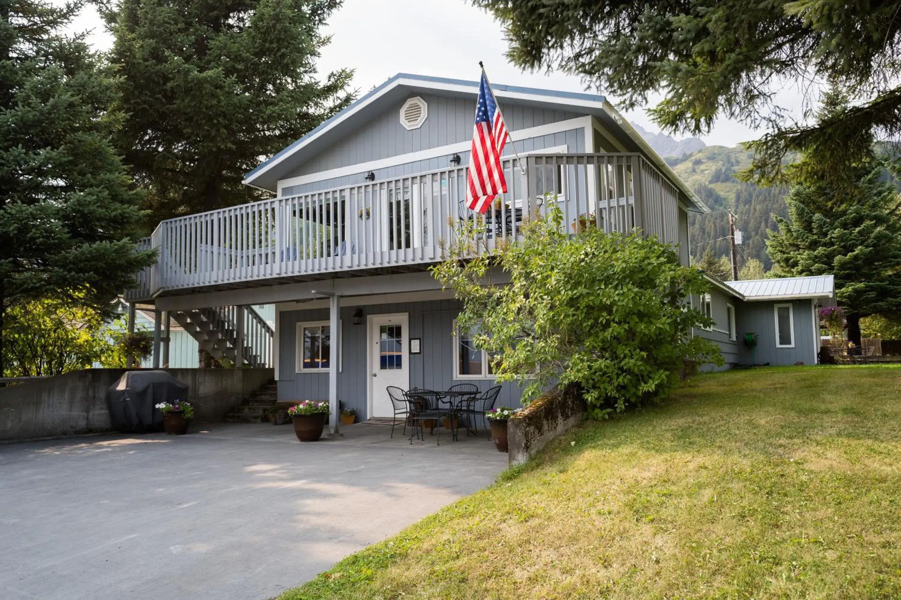 Bears Den Alaska Lodging Bears Den Alaska Lodging