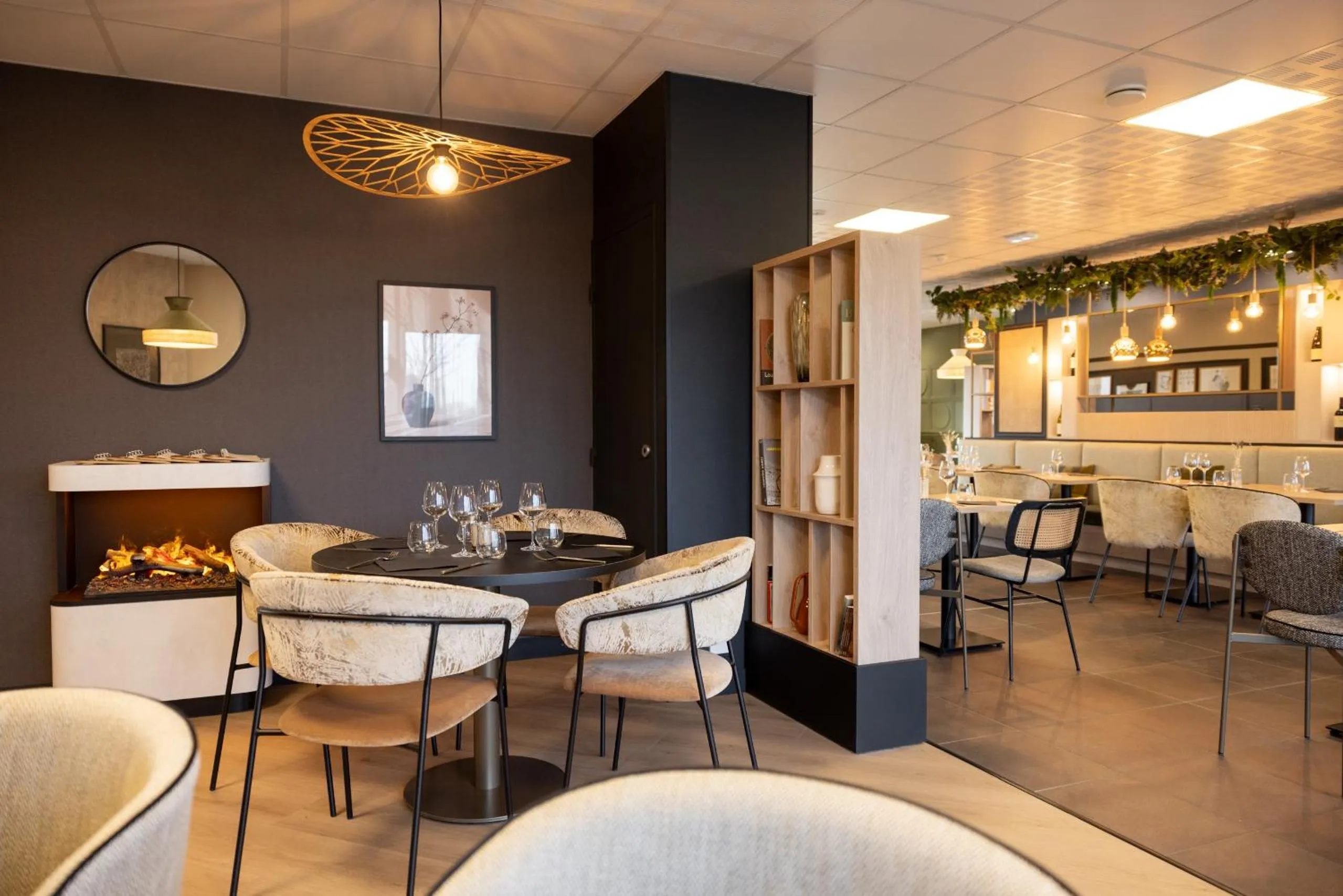 Restaurant/places to eat in Brit Hotel Saint-Méen-le-Grand en Brocéliande