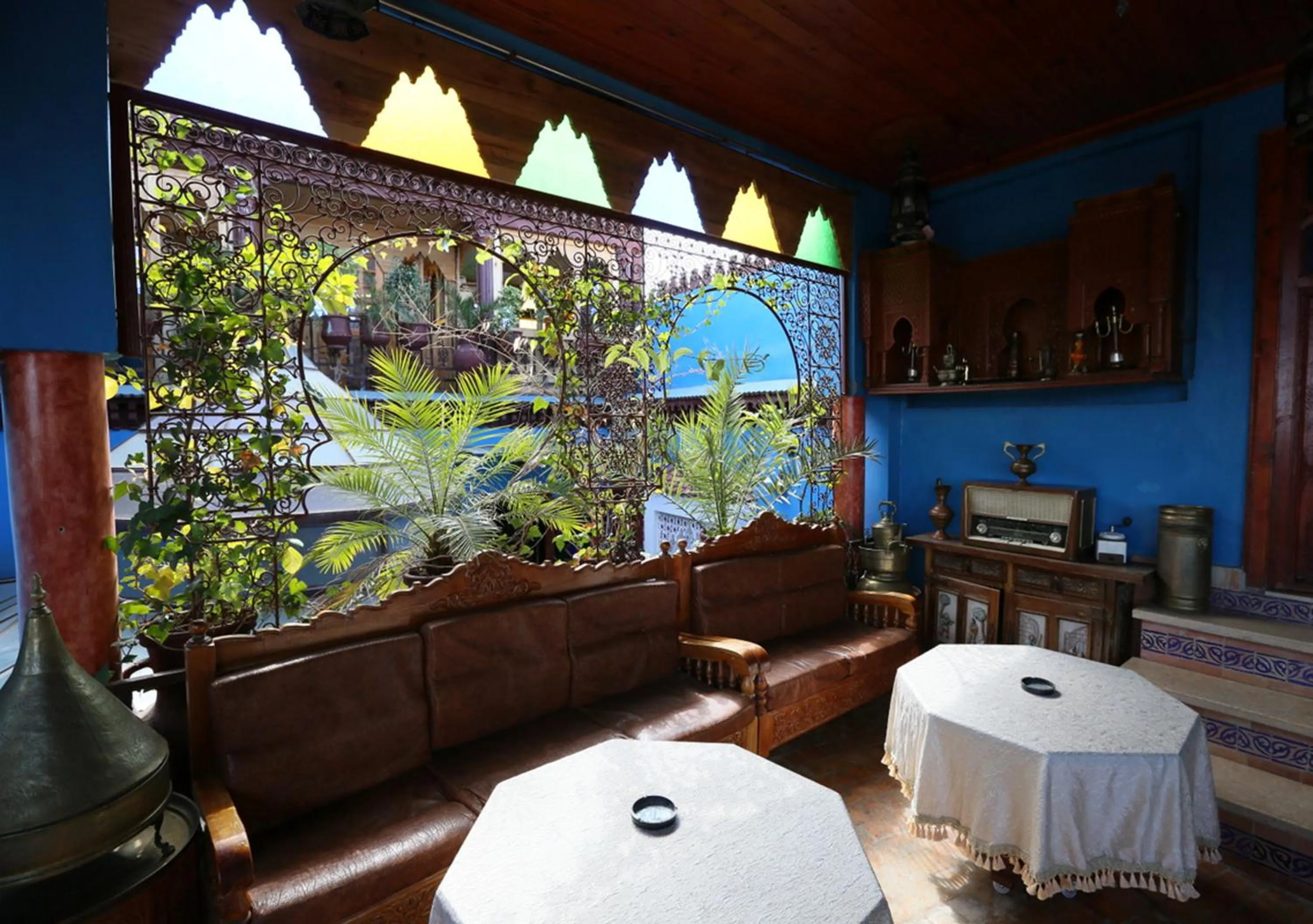 Restaurant/places to eat in Riad Hiba