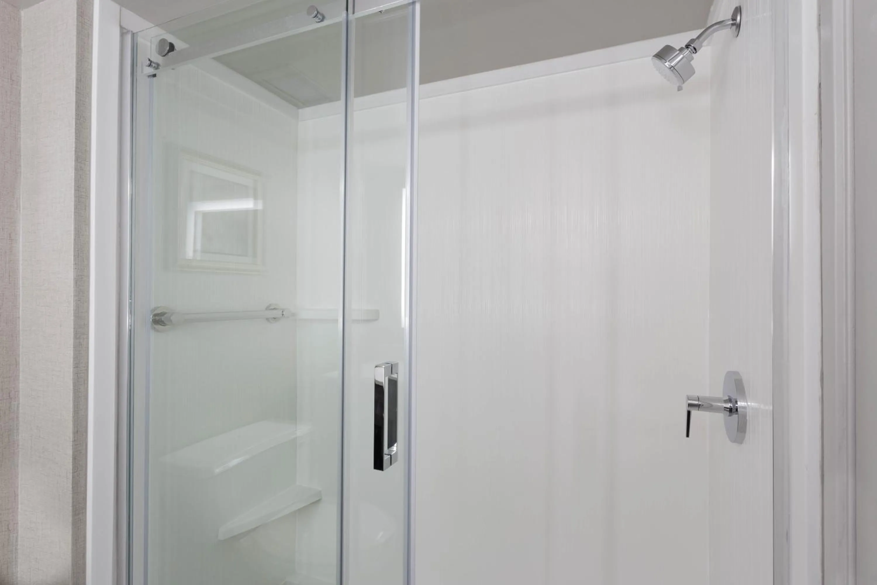 Shower in Wingate by Wyndham Tinley Park