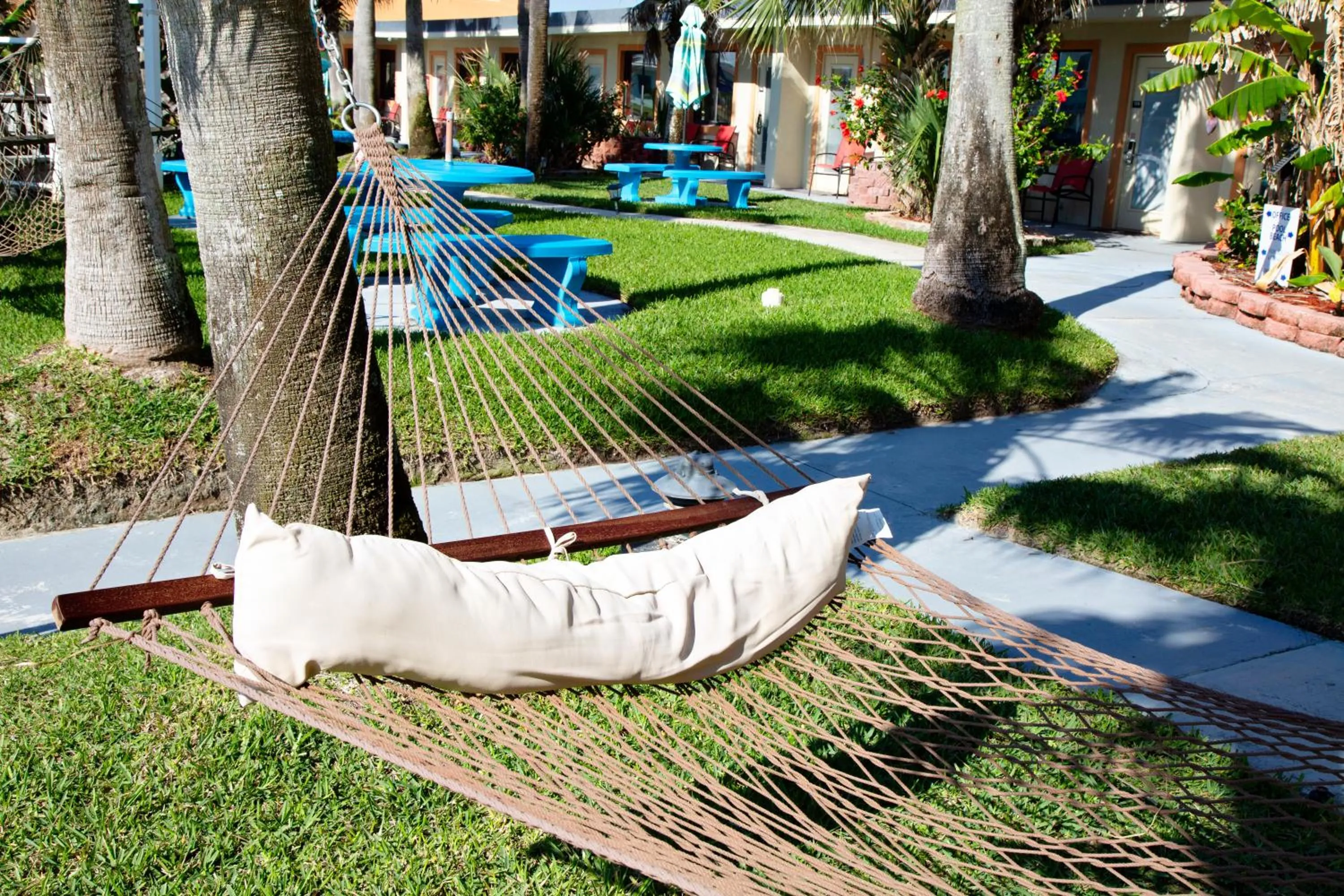 Garden view in Daytona Dream Inn By AmeriVu