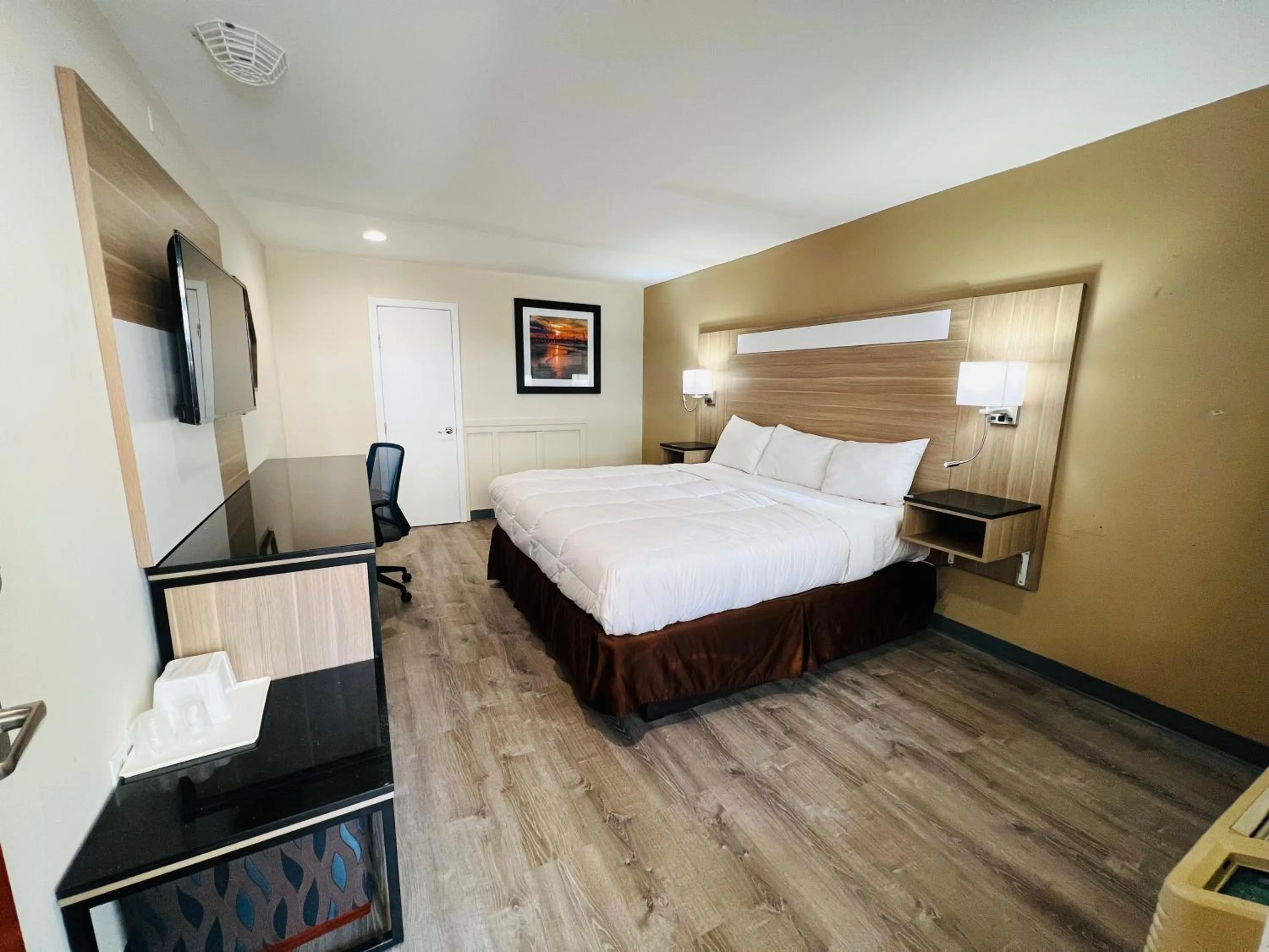 Bed in Rodeway Inn Oceanview