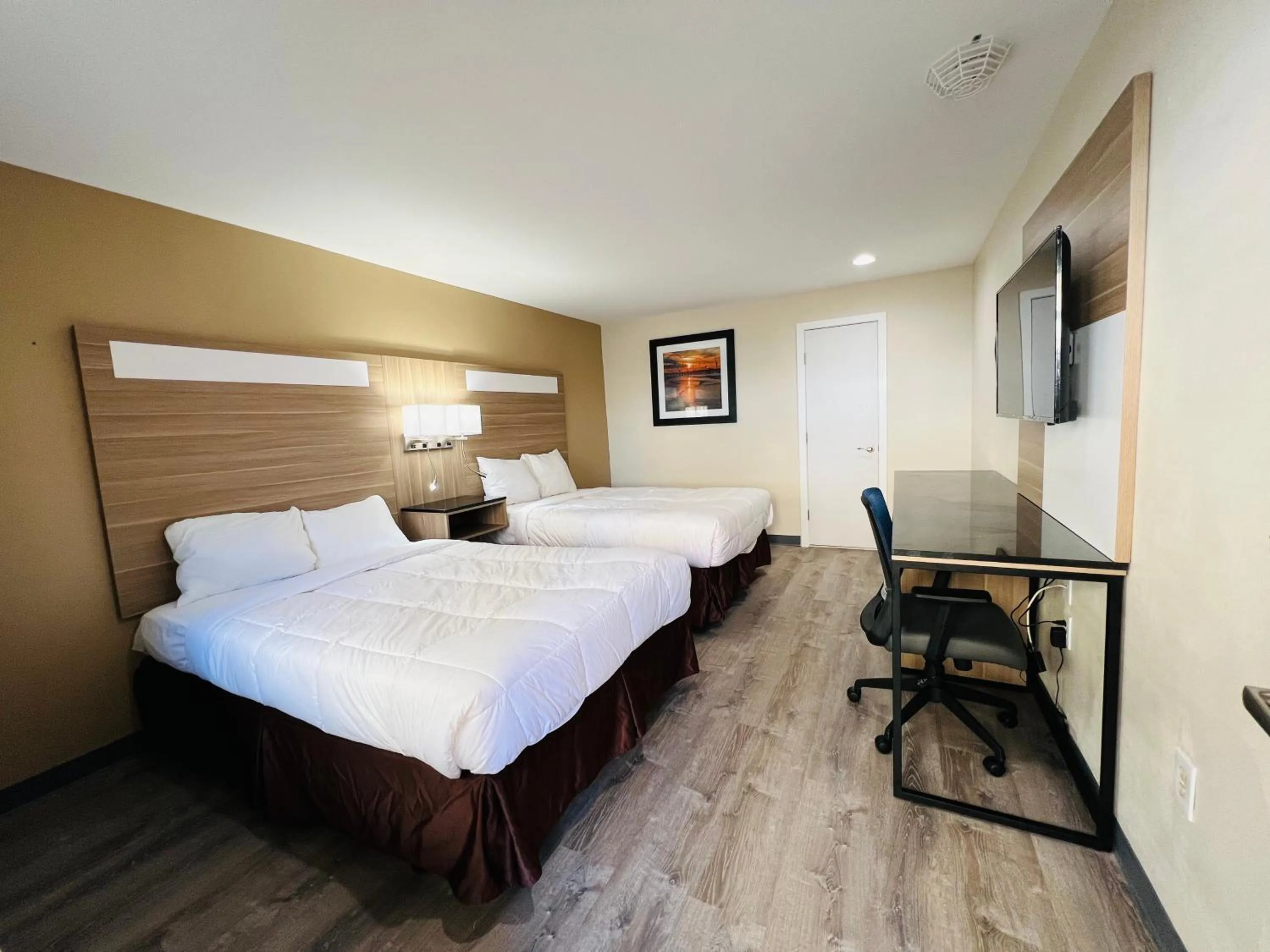 Bed in Rodeway Inn Oceanview