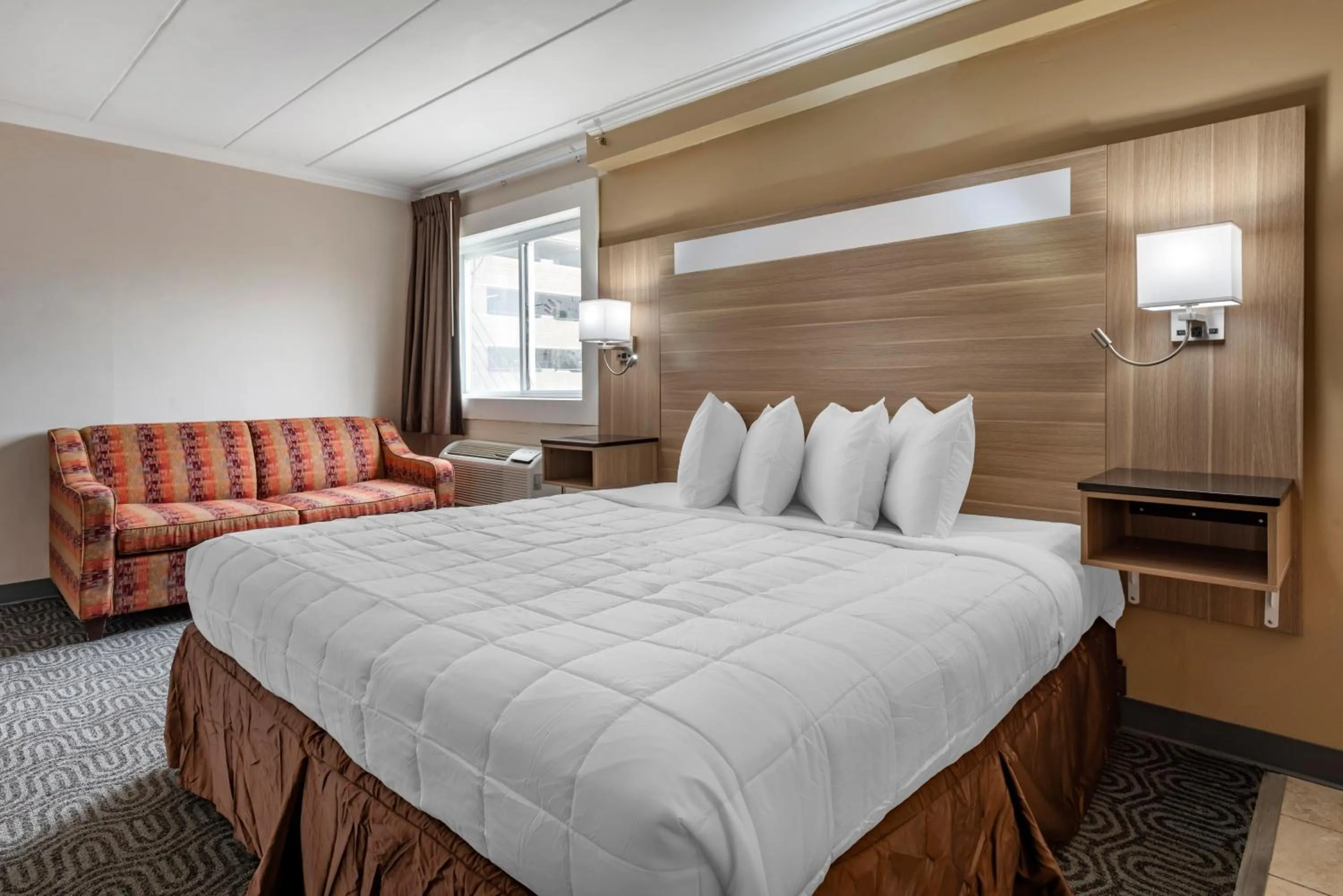 Bed in Rodeway Inn Oceanview