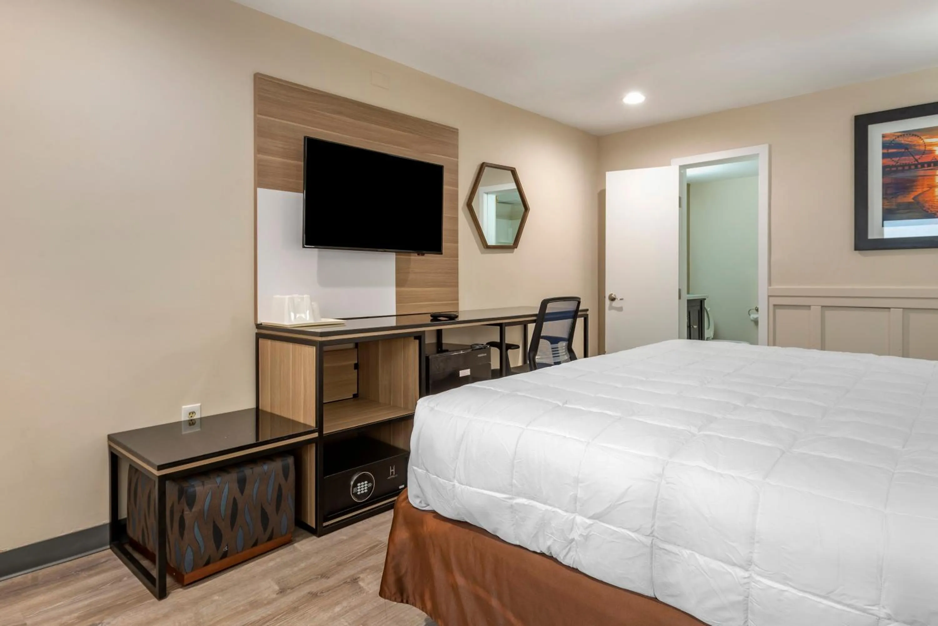 Bed in Rodeway Inn Oceanview