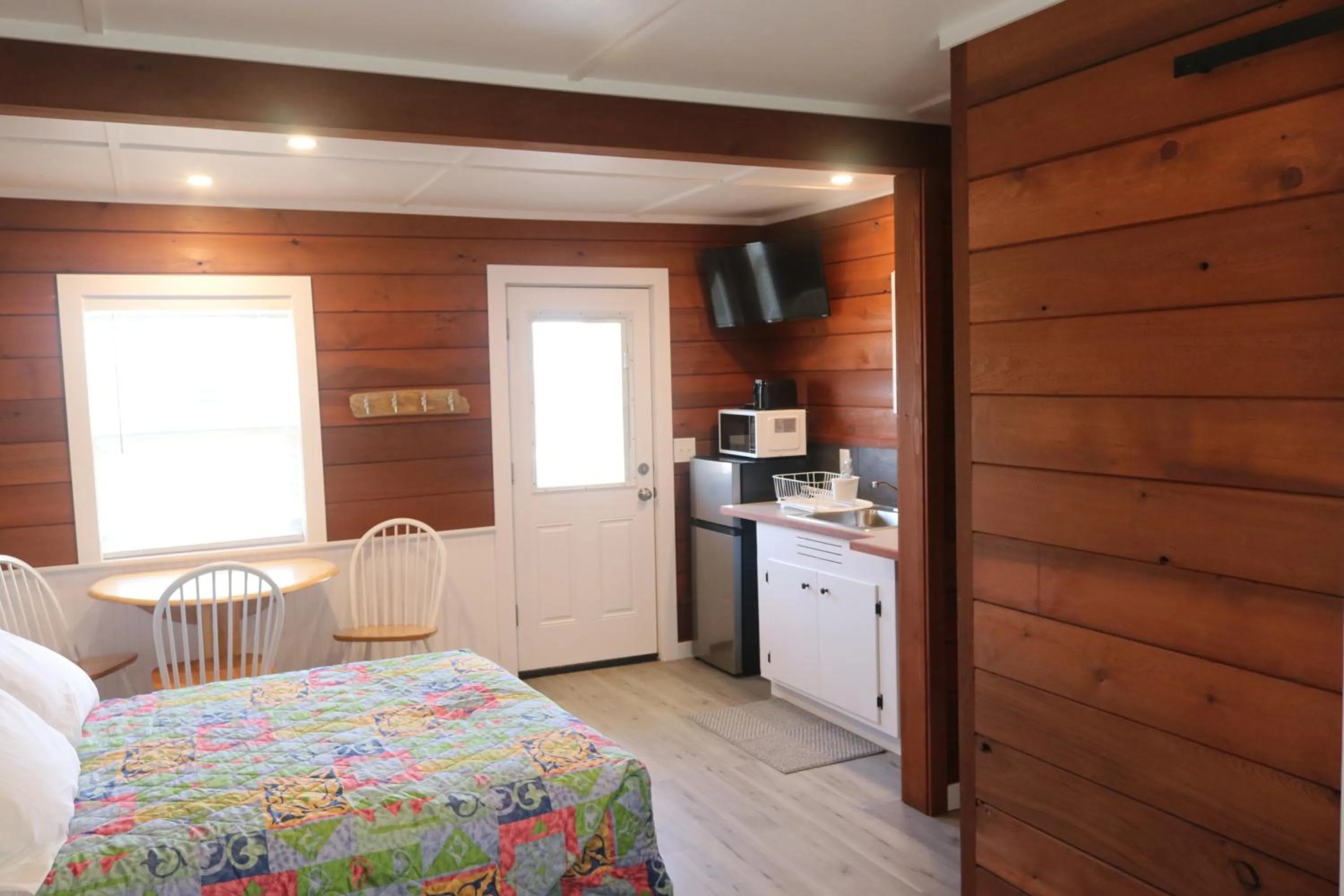 Bed in The Lowtide Motel