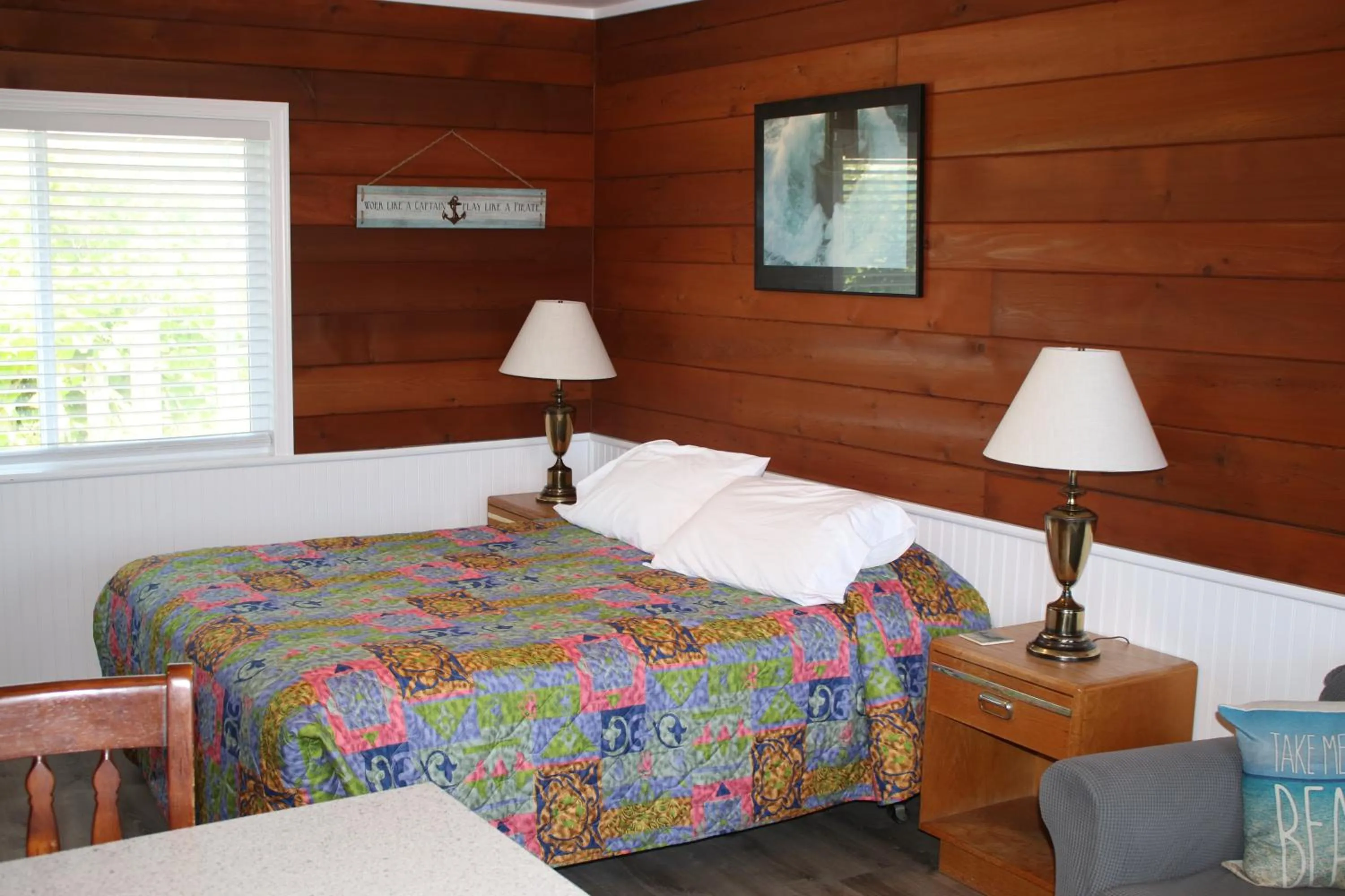 Bed in The Lowtide Motel