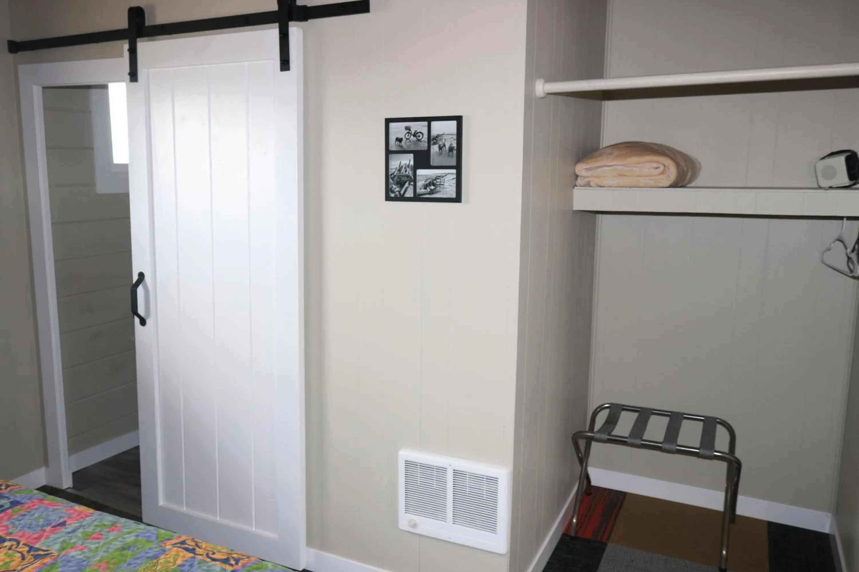 Bed in The Lowtide Motel