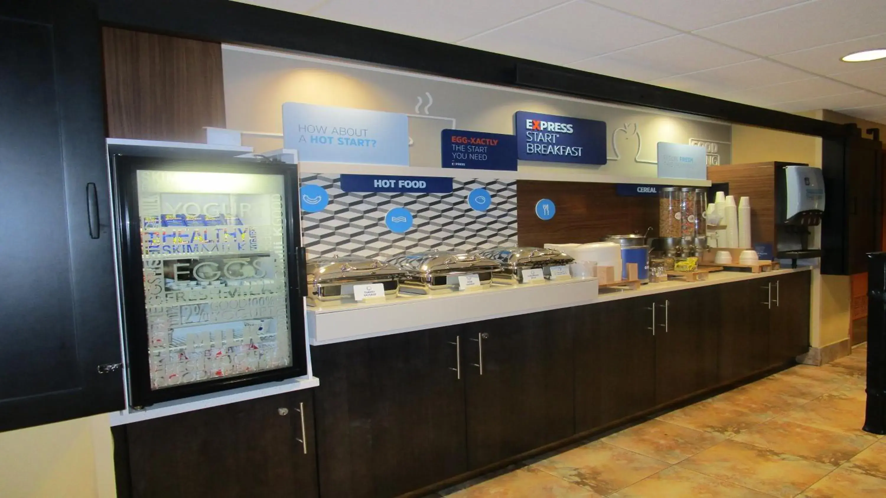 Breakfast in Holiday Inn Express and Suites Fort Lauderdale Airport West by IHG Breakfast in Holiday Inn Express and Suites Fort Lauderdale Airport West by IHG