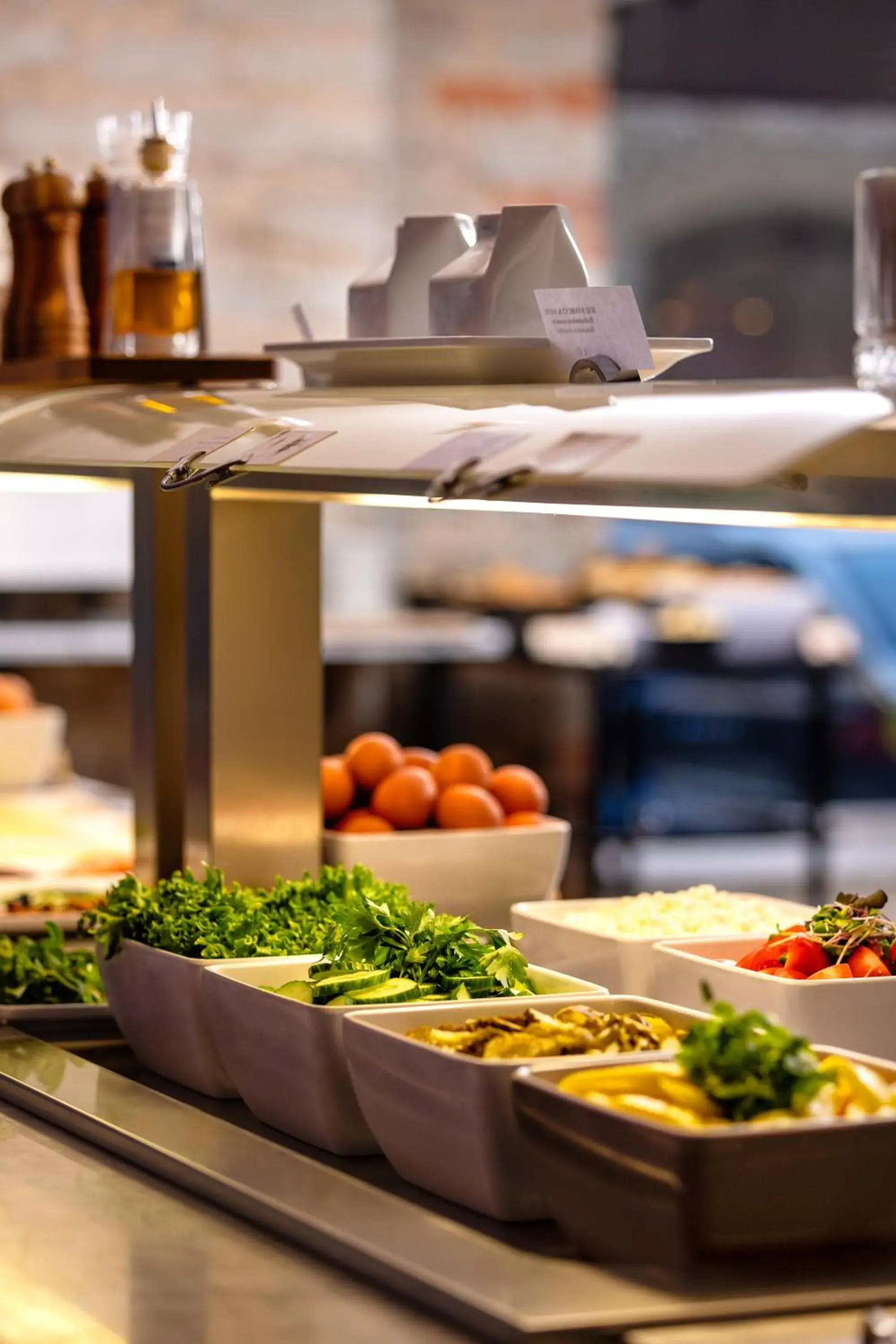 Restaurant/places to eat in Metropol Hotel Restaurant/places to eat in Metropol Hotel