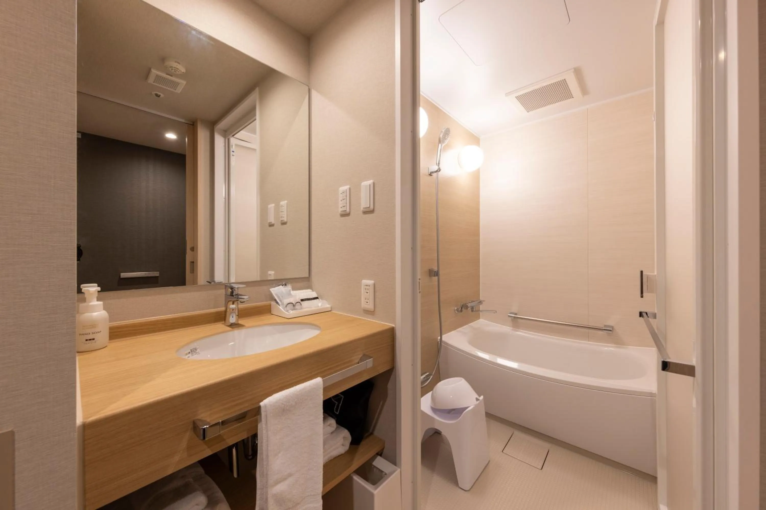 Photo of the whole room in Sanco Inn Iseshi-Ekimae Shikinoyu