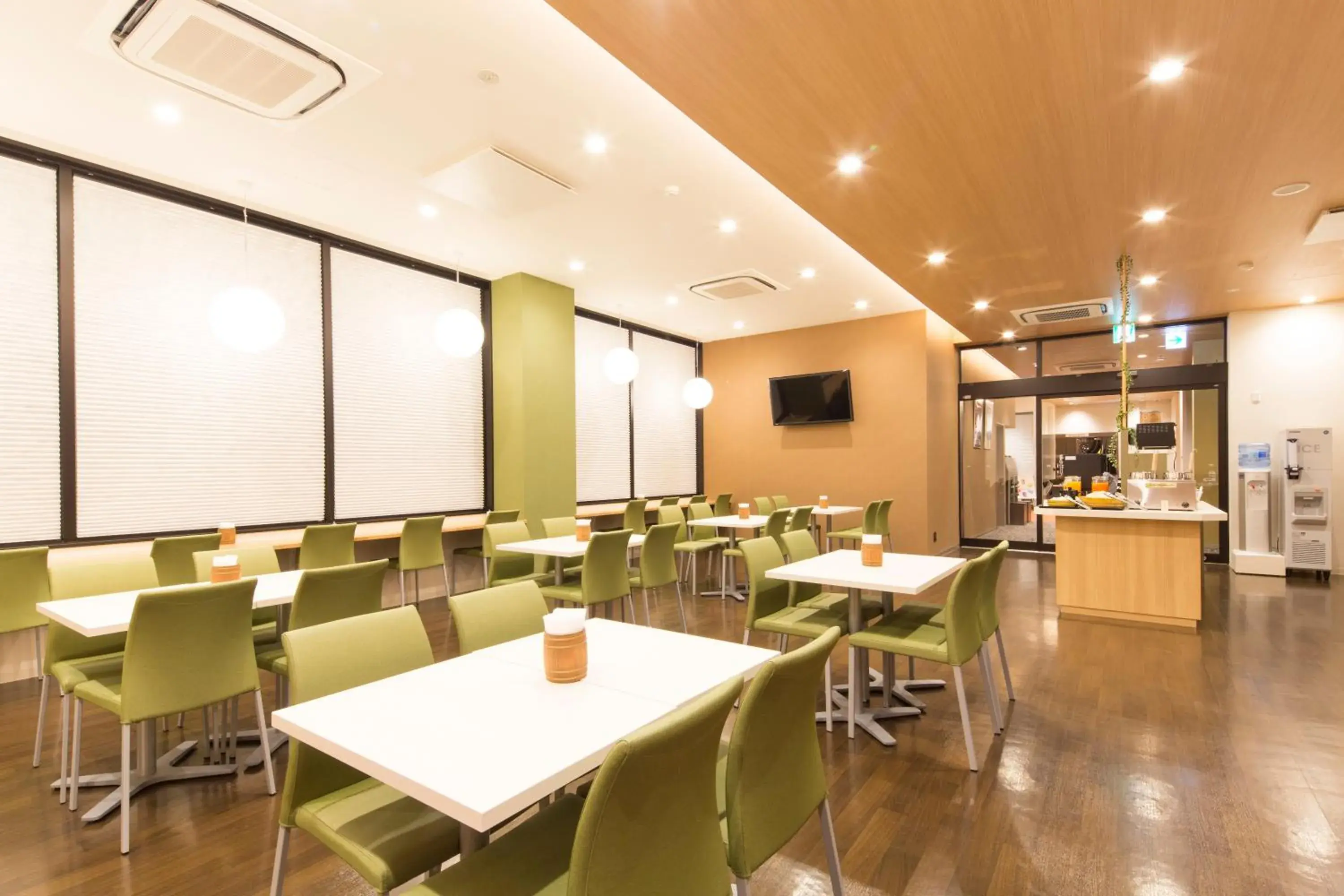 Restaurant/places to eat in Sanco Inn Iseshi-Ekimae Shikinoyu Restaurant/places to eat in Sanco Inn Iseshi-Ekimae Shikinoyu