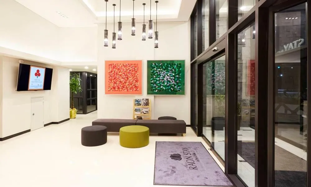 Raonstay in Perla Hotel