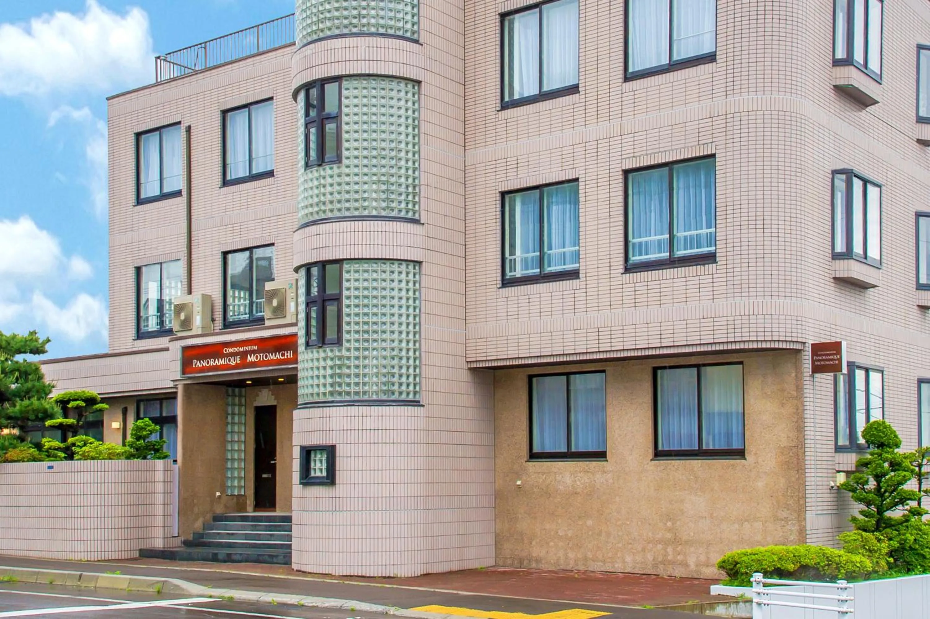 Property building in Condominium Panoramique Motomachi