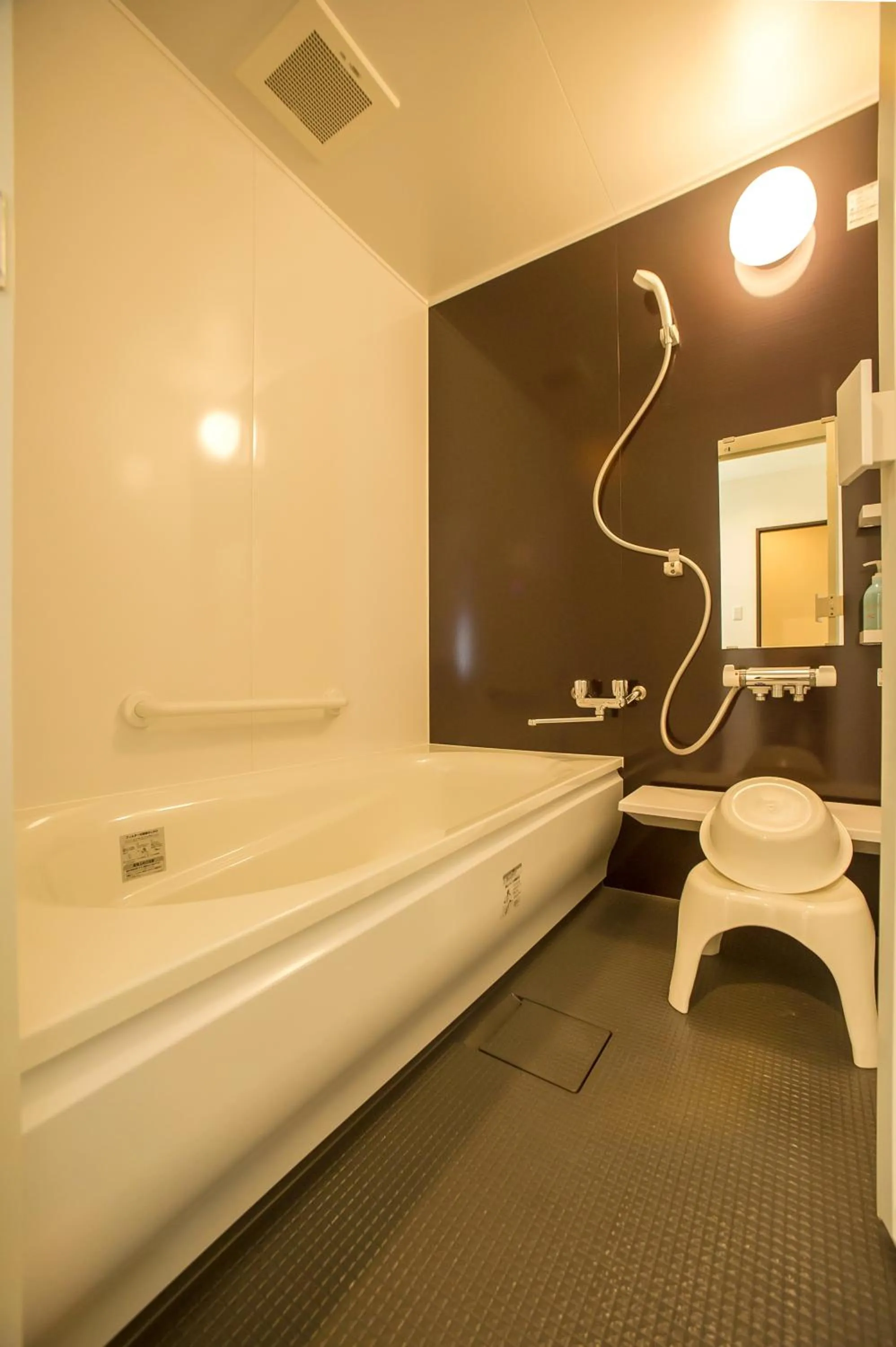 Photo of the whole room, Bed in Condominium Panoramique Motomachi