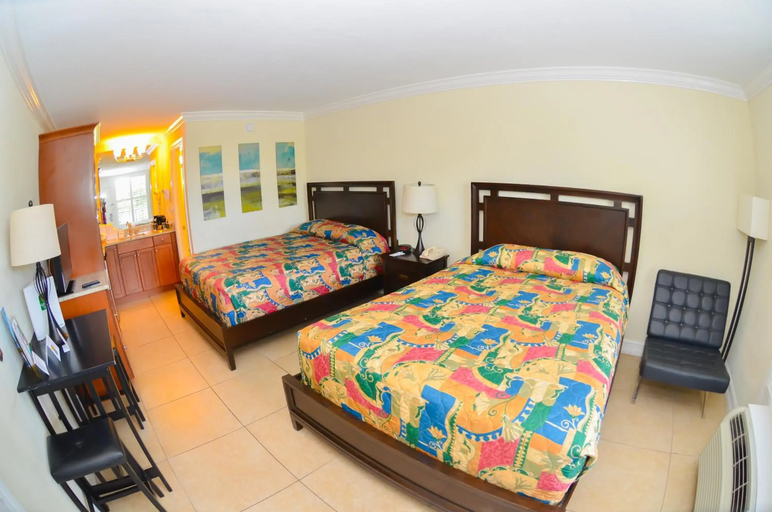 Photo of the whole room, Bed in Gulfcoast Inn Naples Photo of the whole room, Bed in Gulfcoast Inn Naples