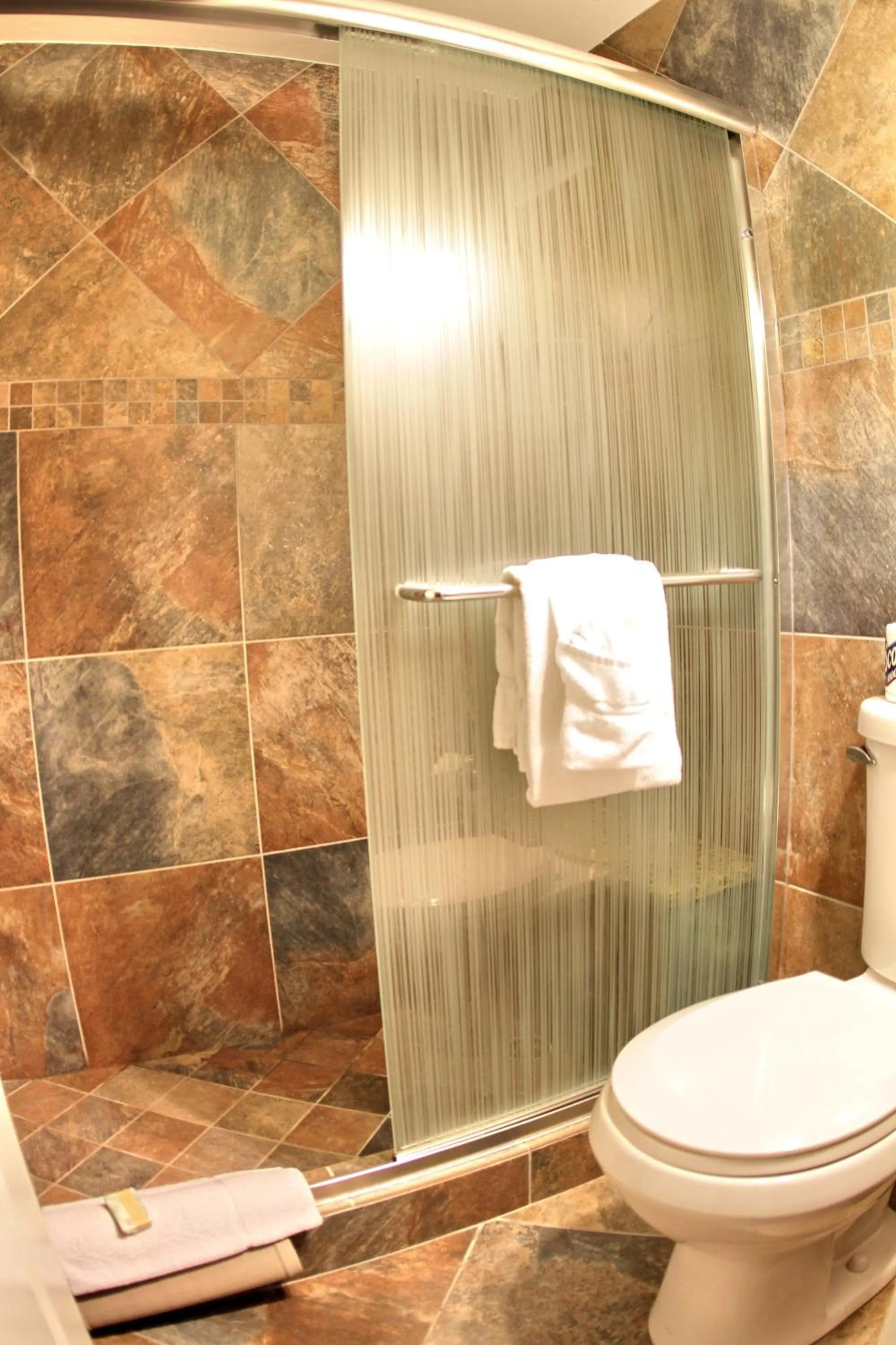 Bathroom in Gulfcoast Inn Naples