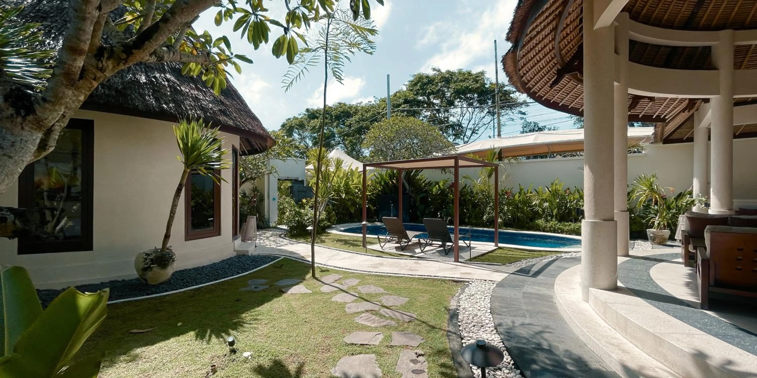 Garden in Aruni Bali Jimbaran Boutique Villa