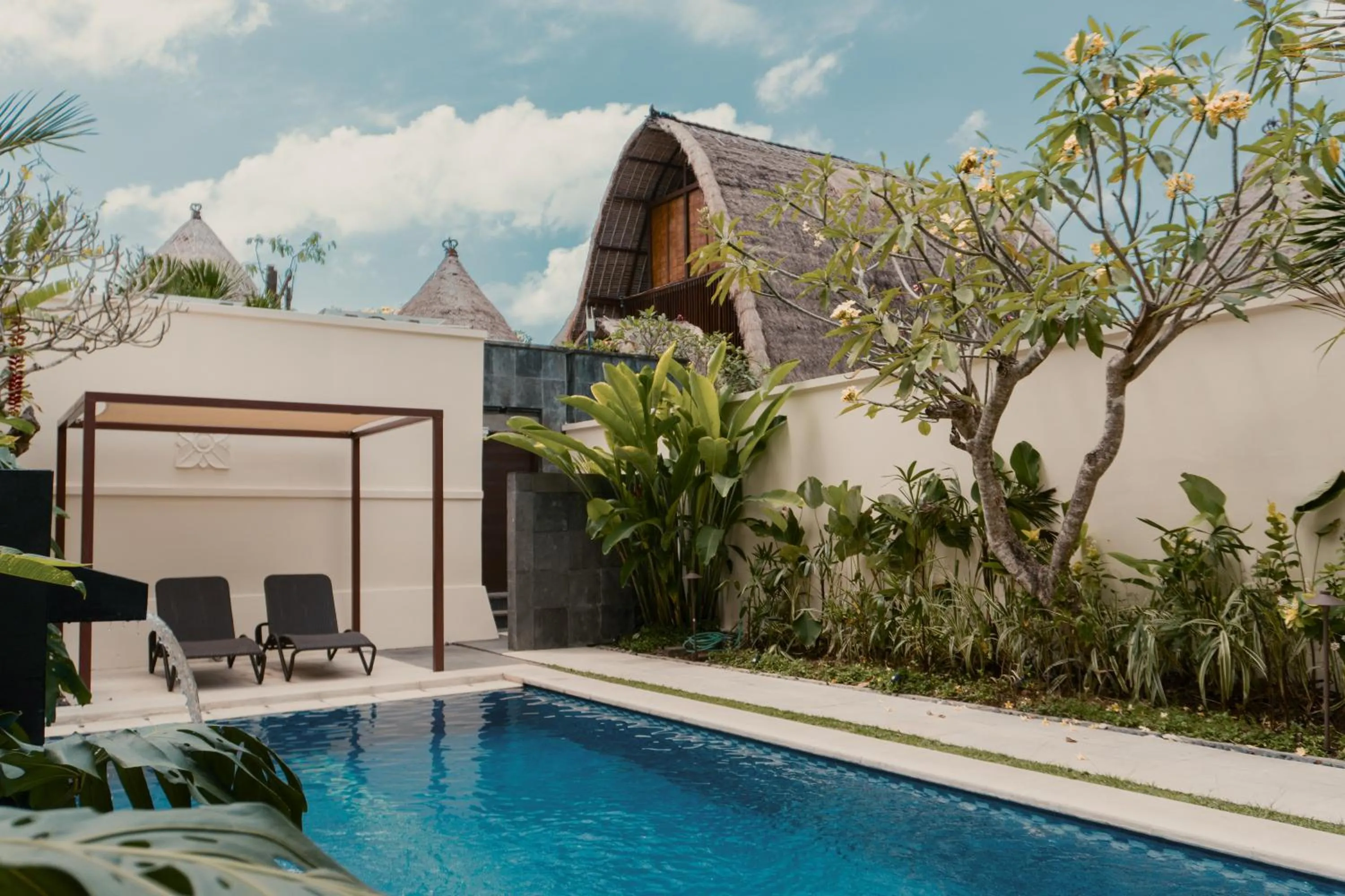 Swimming pool in Aruni Bali Jimbaran Boutique Villa