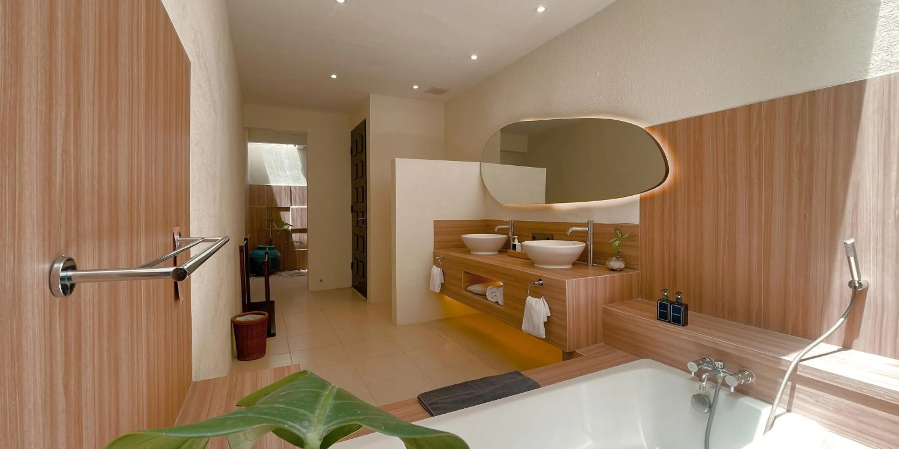 Shower in Aruni Bali Jimbaran Boutique Villa