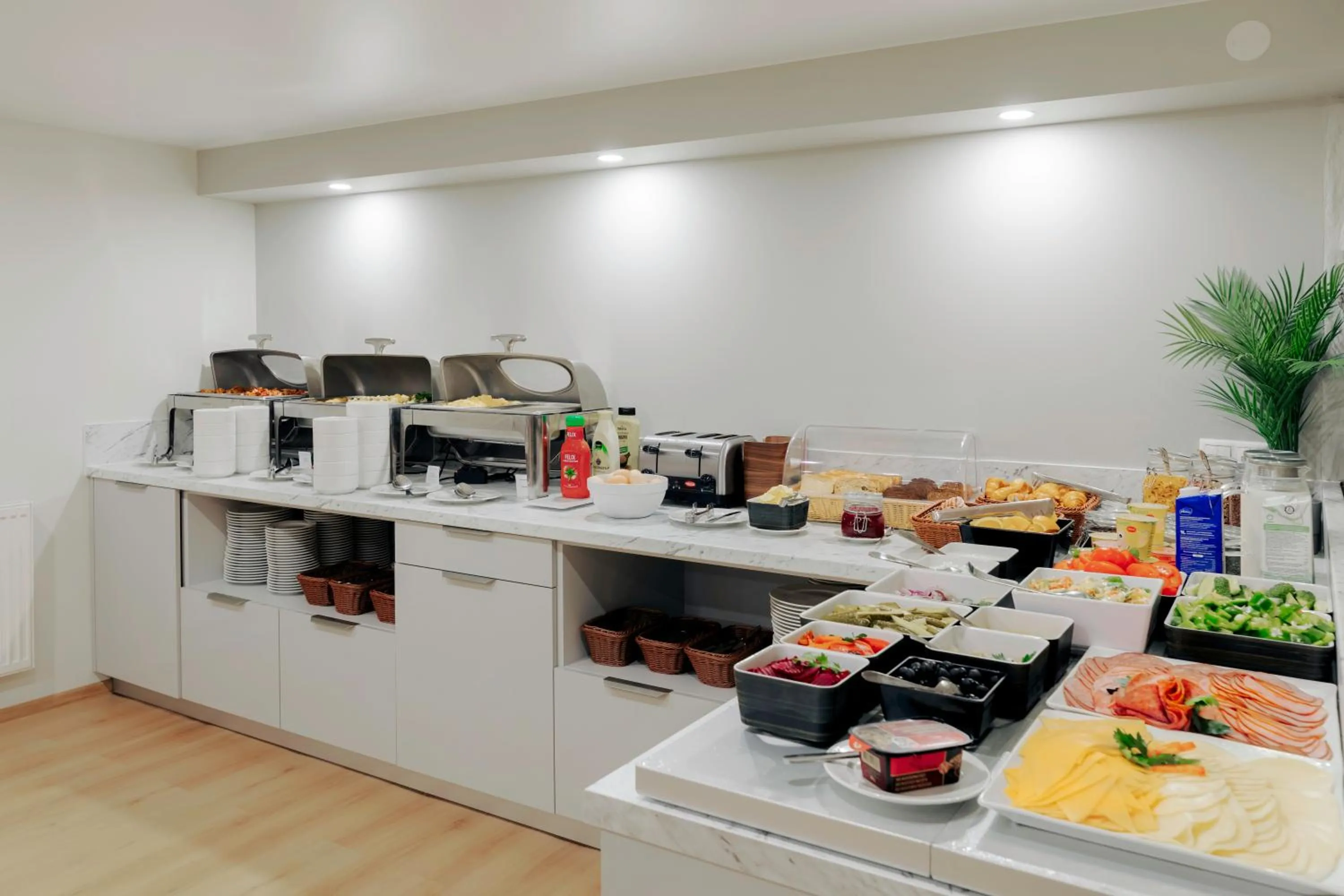 Coffee/tea facilities in Rixwell Viru Square Hotel