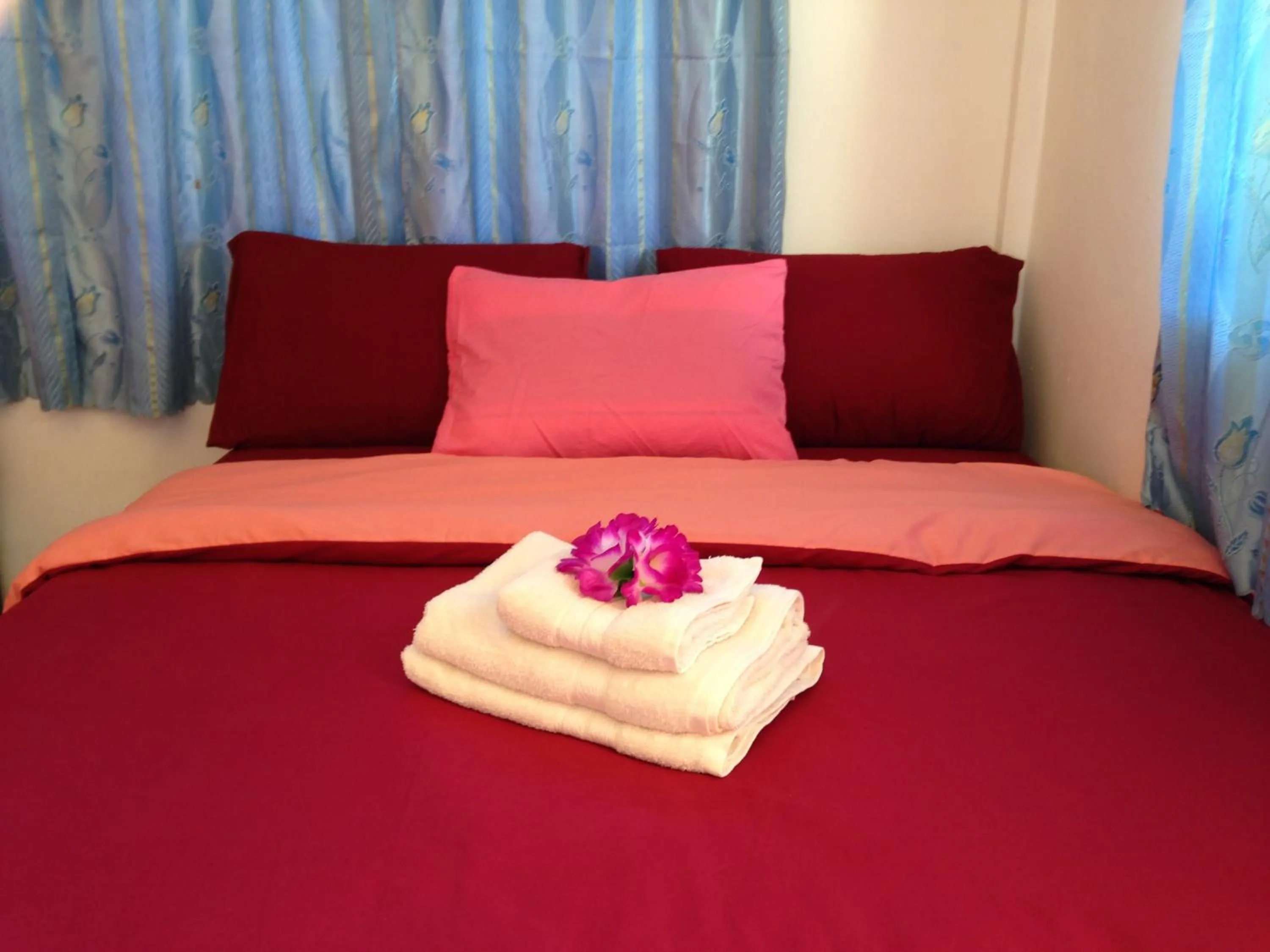 Bed in Areeya Resort