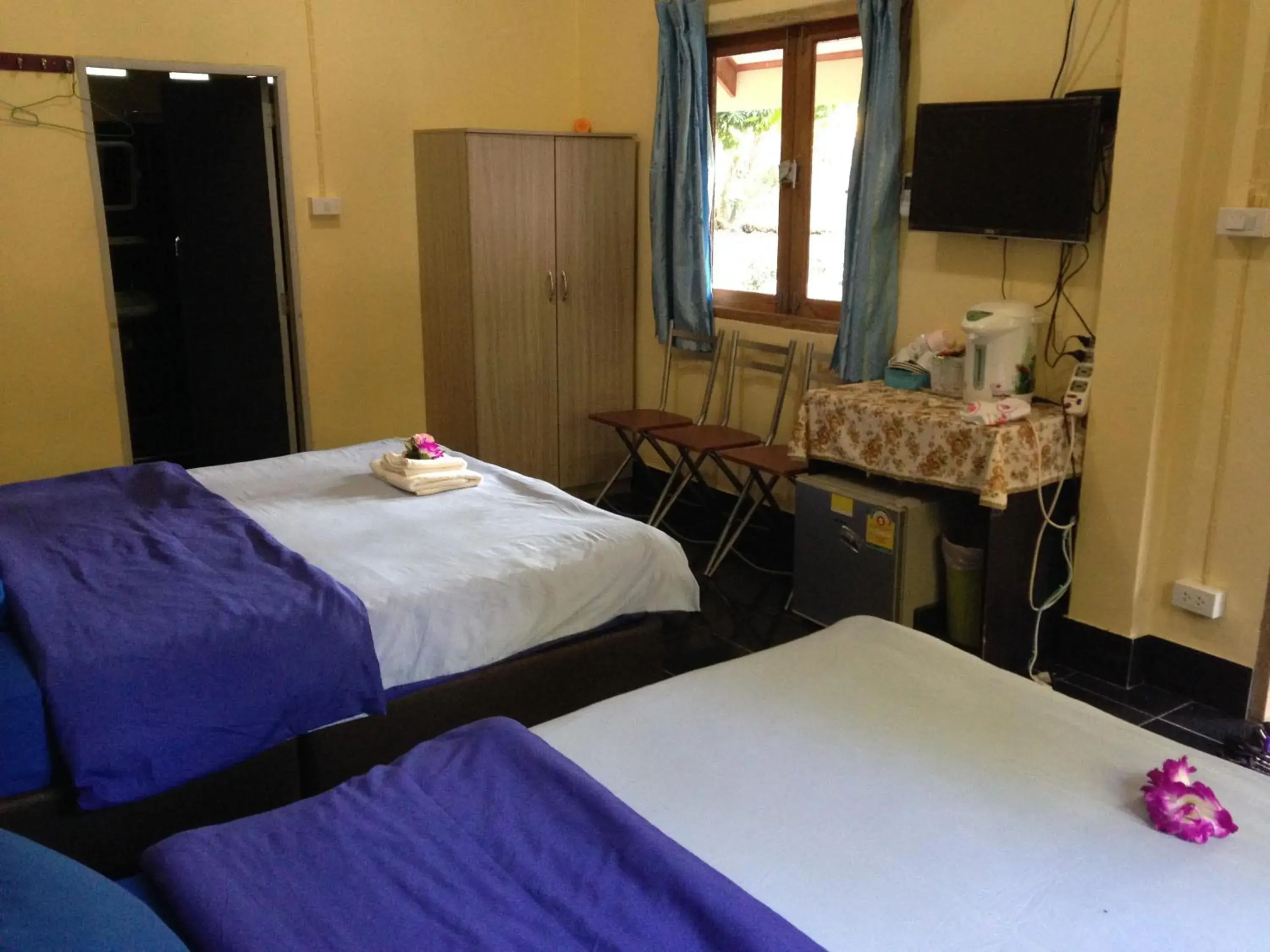 Bed in Areeya Resort Bed in Areeya Resort