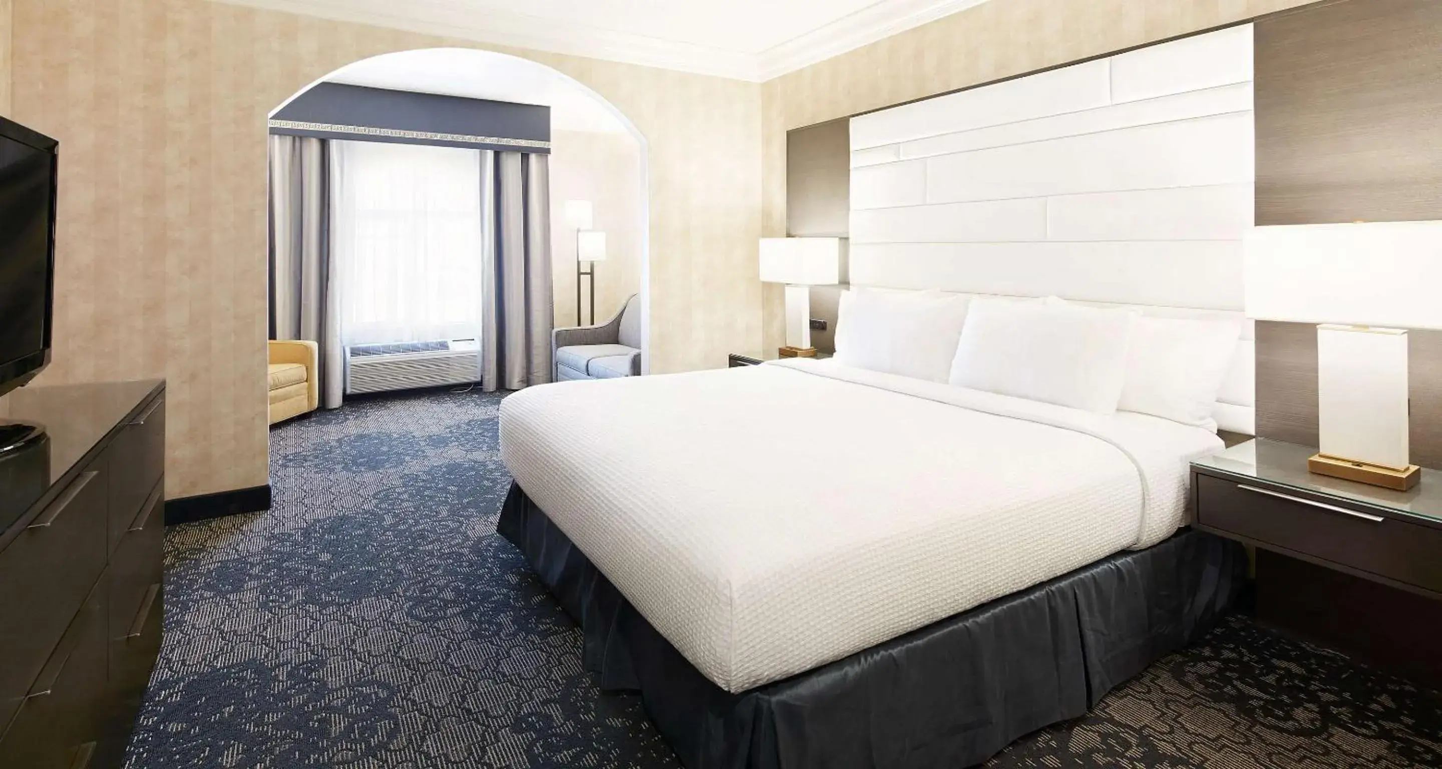 Bedroom, Bed in Best Western Plus Abbey Inn Bedroom, Bed in Best Western Plus Abbey Inn